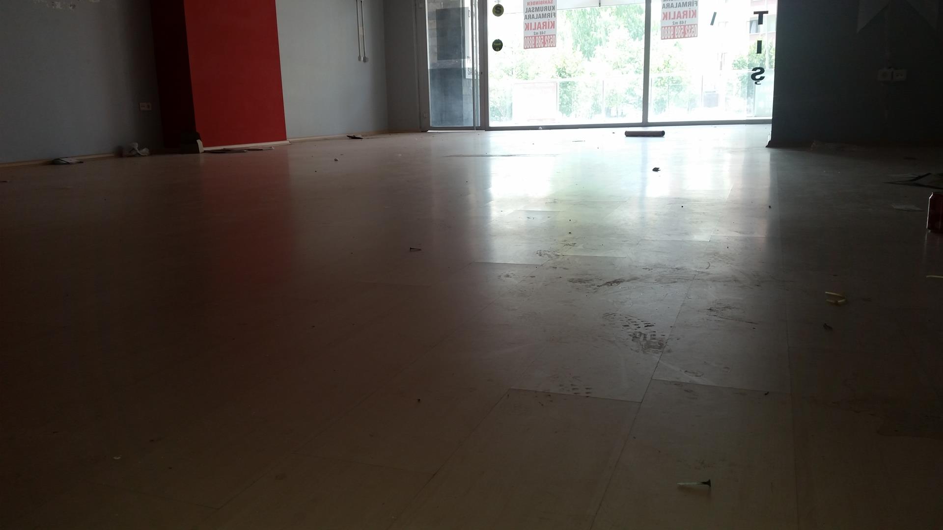 Kiralık Dükkan, İstanbul / ESENYURT / CUMHURİYET