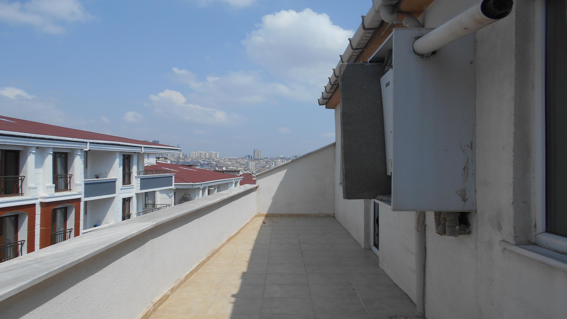 Kiralık Daire, İstanbul / ESENYUT / MEHTERÇEŞME