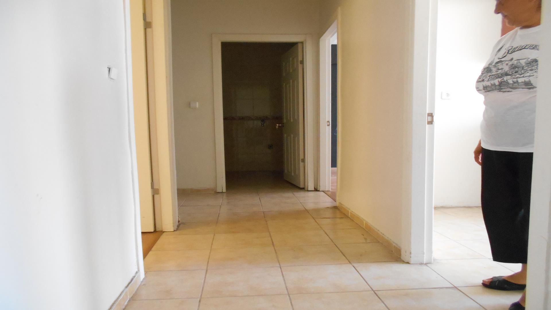 Kiralık Daire, İstanbul / ESENYUT / MEHTERÇEŞME
