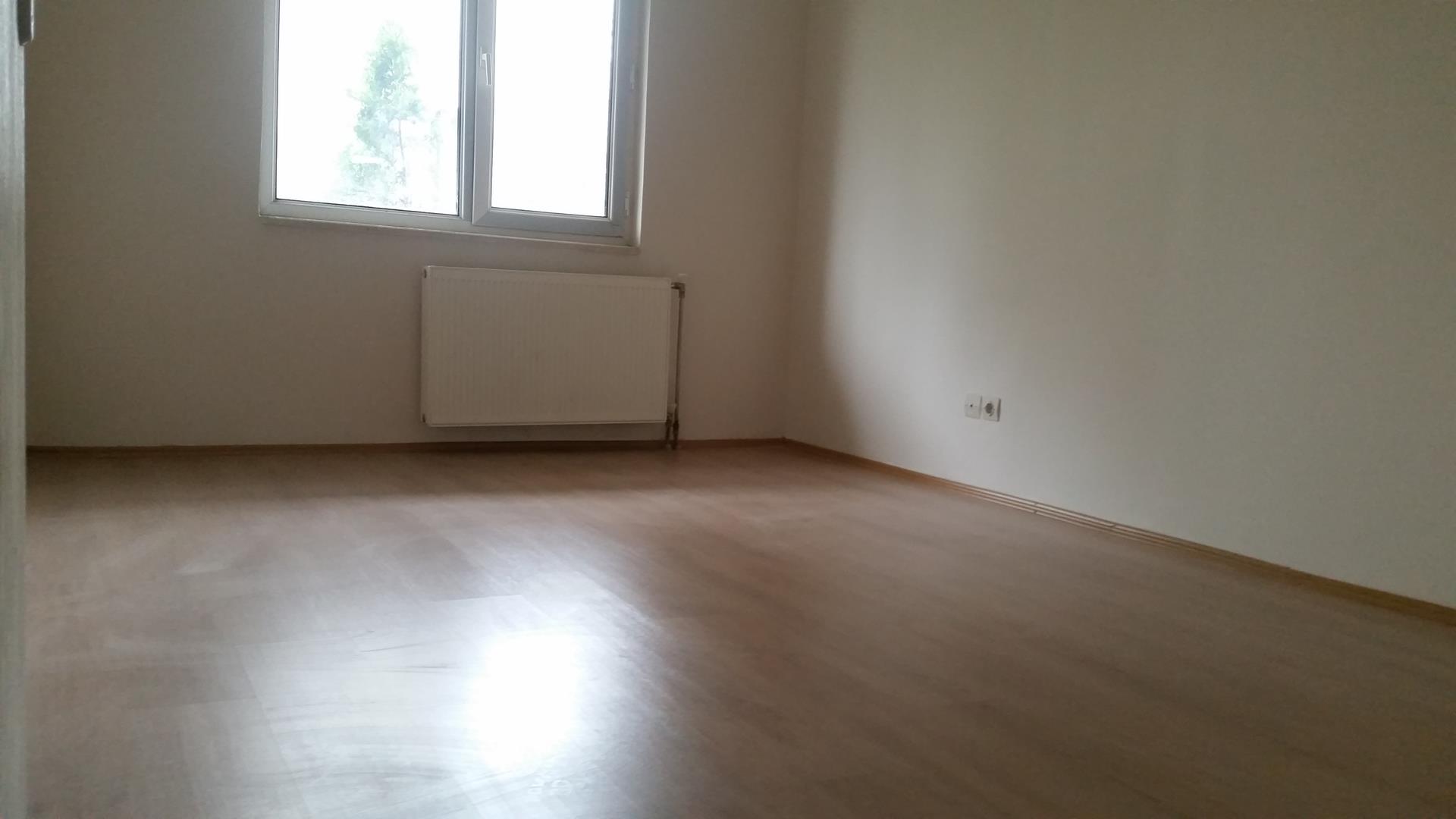 Kiralık Daire, İstanbul / ESENYURT / CUMHURİYET