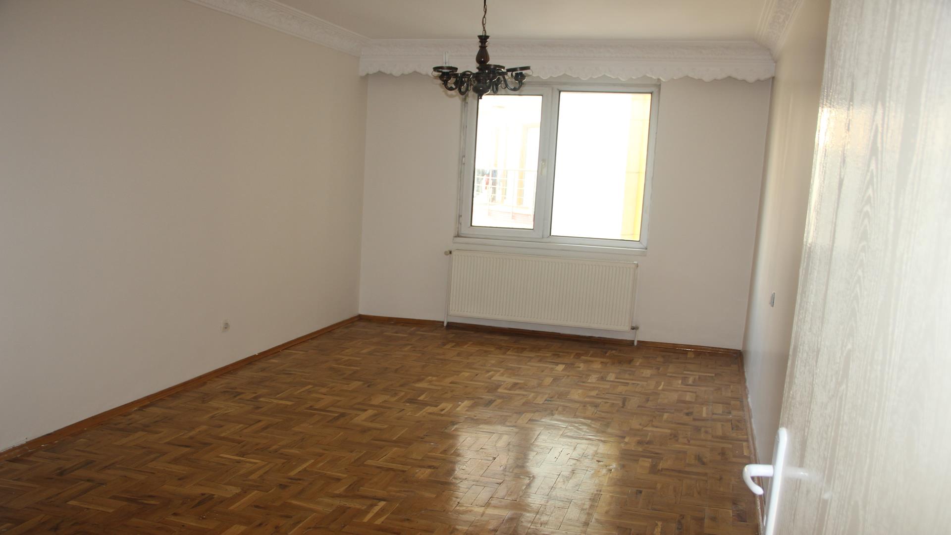 Kiralık Daire, İstanbul / ESENYURT / CUMHURİIYET