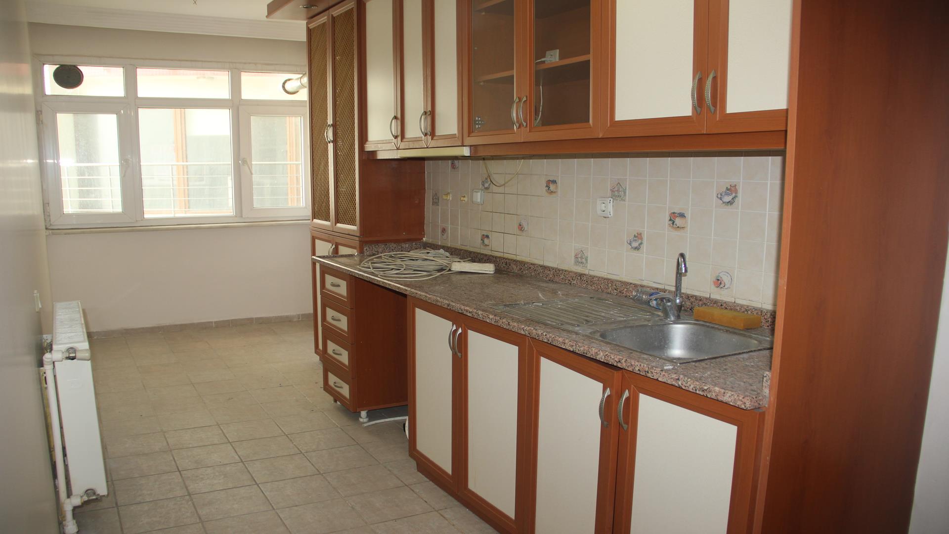 Kiralık Daire, İstanbul / ESENYURT / CUMHURİIYET