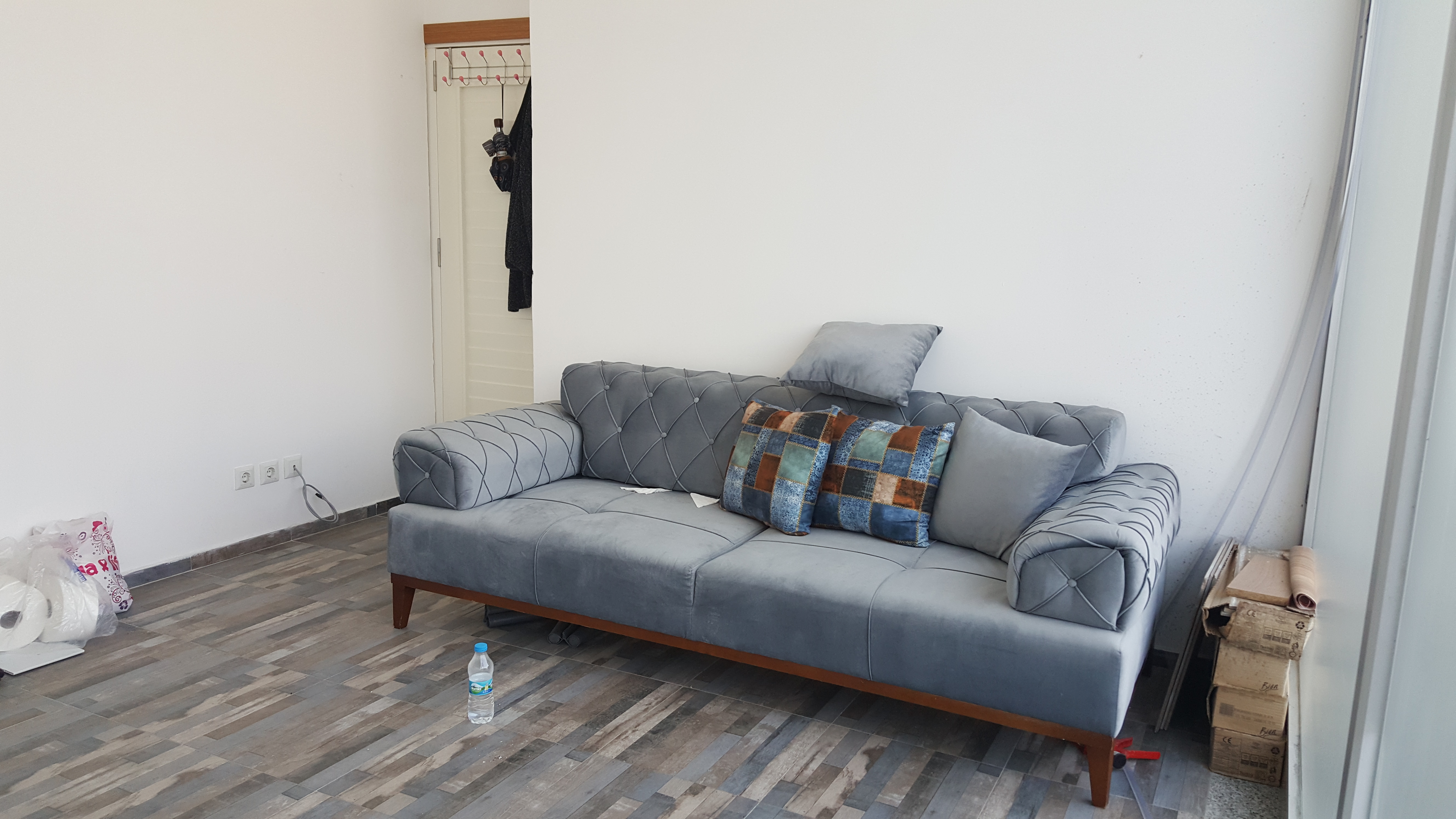 Kiralık Dükkan, İstanbul / ESENYURT / CUMHURİYET