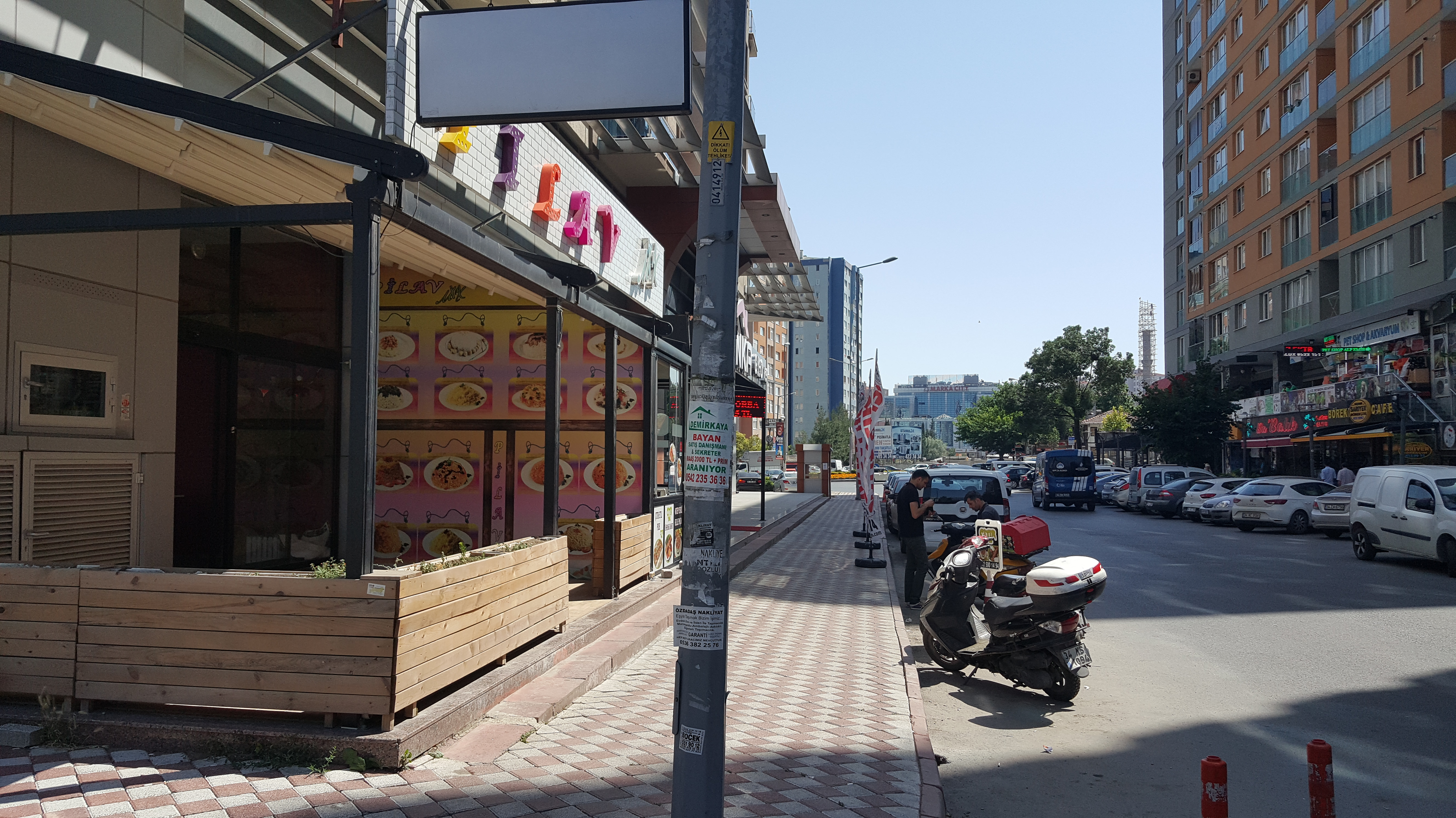 Kiralık Dükkan, İstanbul / ESENYURT / CUMHURİYET
