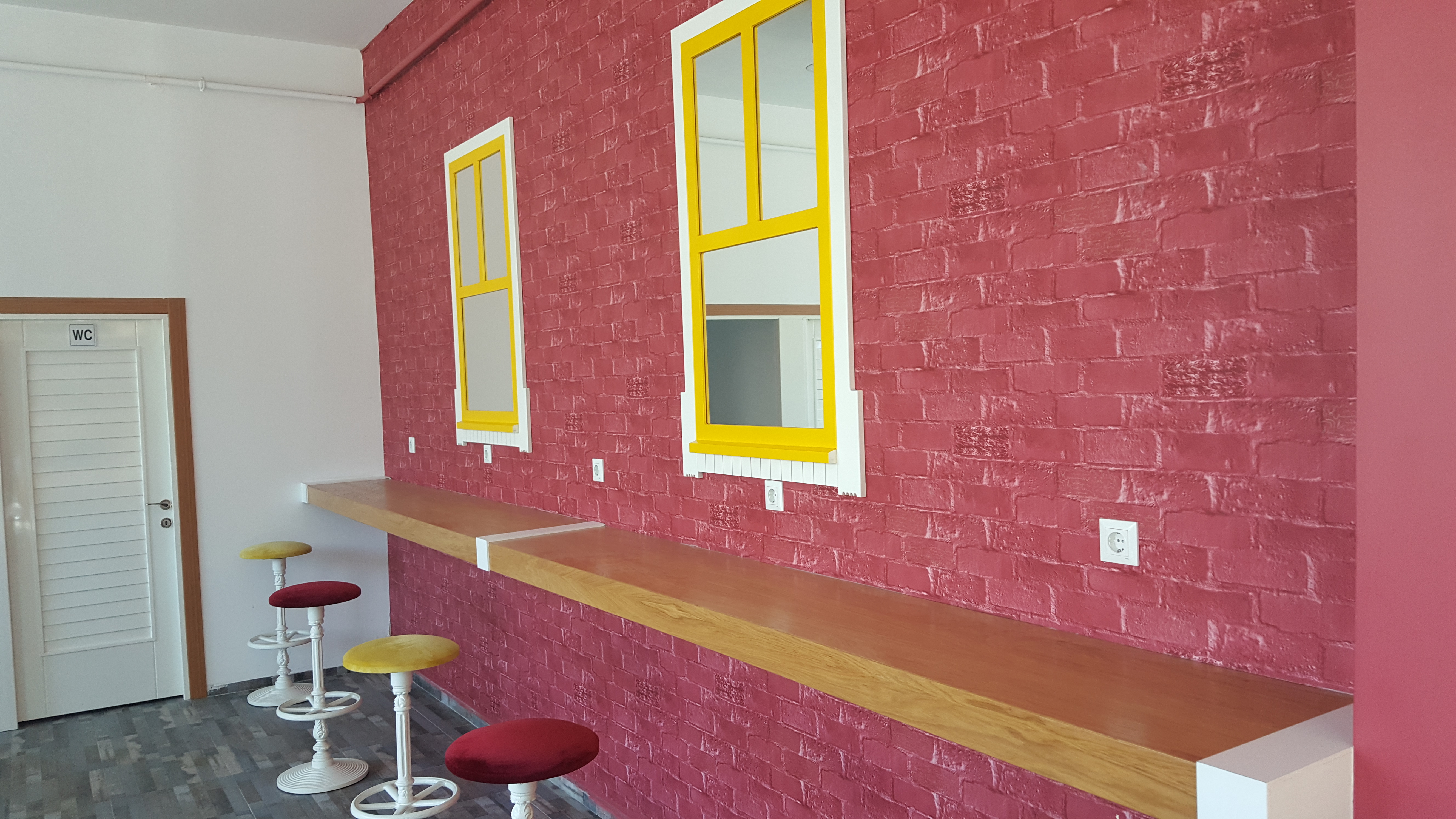 Kiralık Dükkan, İstanbul / ESENYURT / CUMHURİYET
