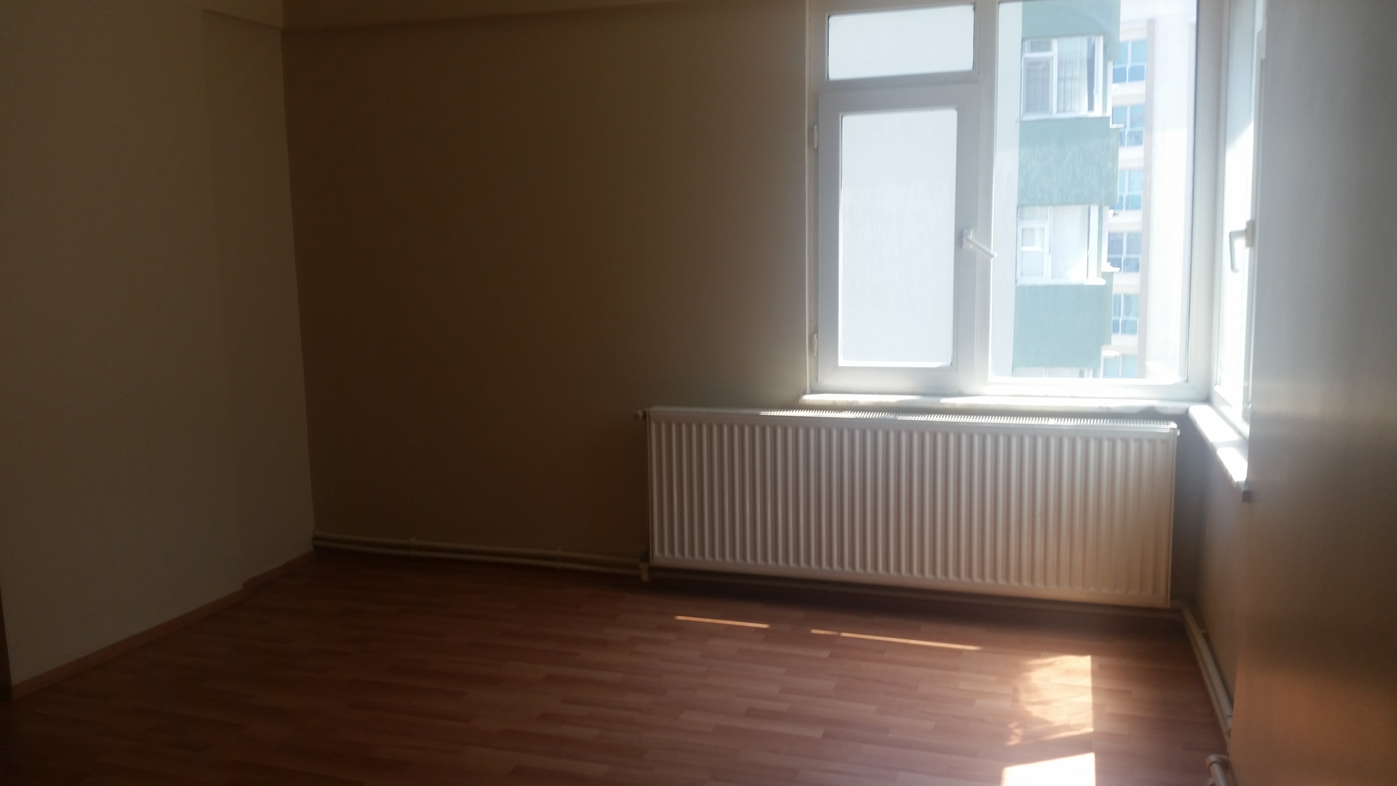 Kiralık Apartman, İstanbul / ESENYURT / CUMHURİYET