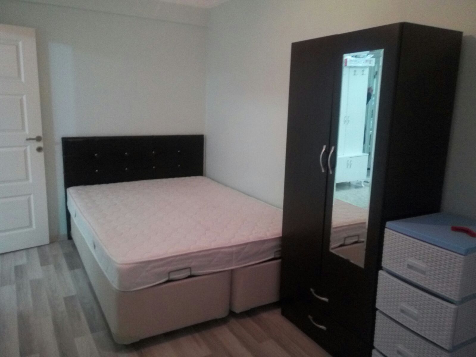 Kiralık Apartman, İstanbul / ESENYURT / PİRİ REİS