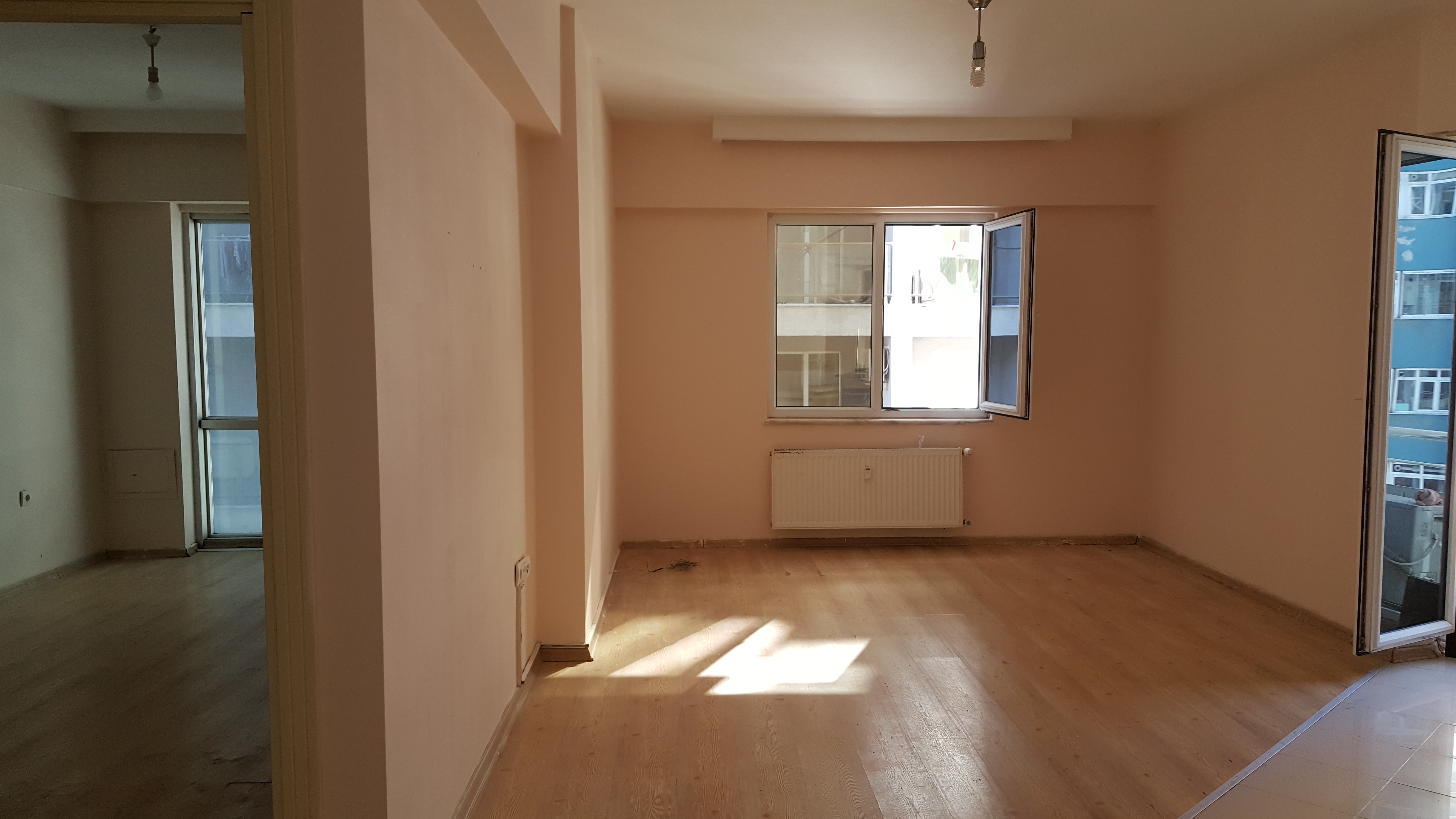 Kiralık Daire, İstanbul / ESENYURT / CUMHURİYET