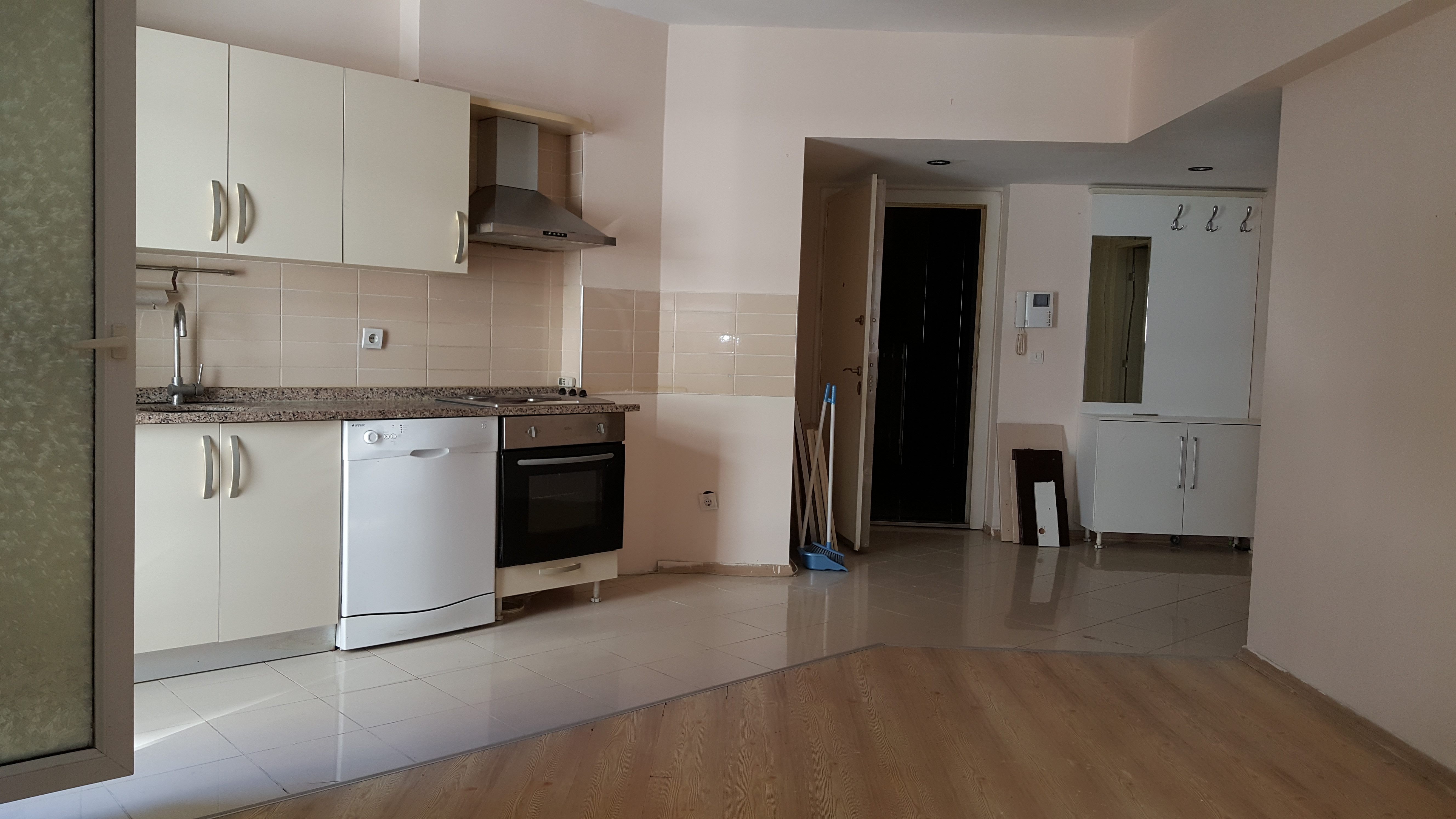 Kiralık Daire, İstanbul / ESENYURT / CUMHURİYET
