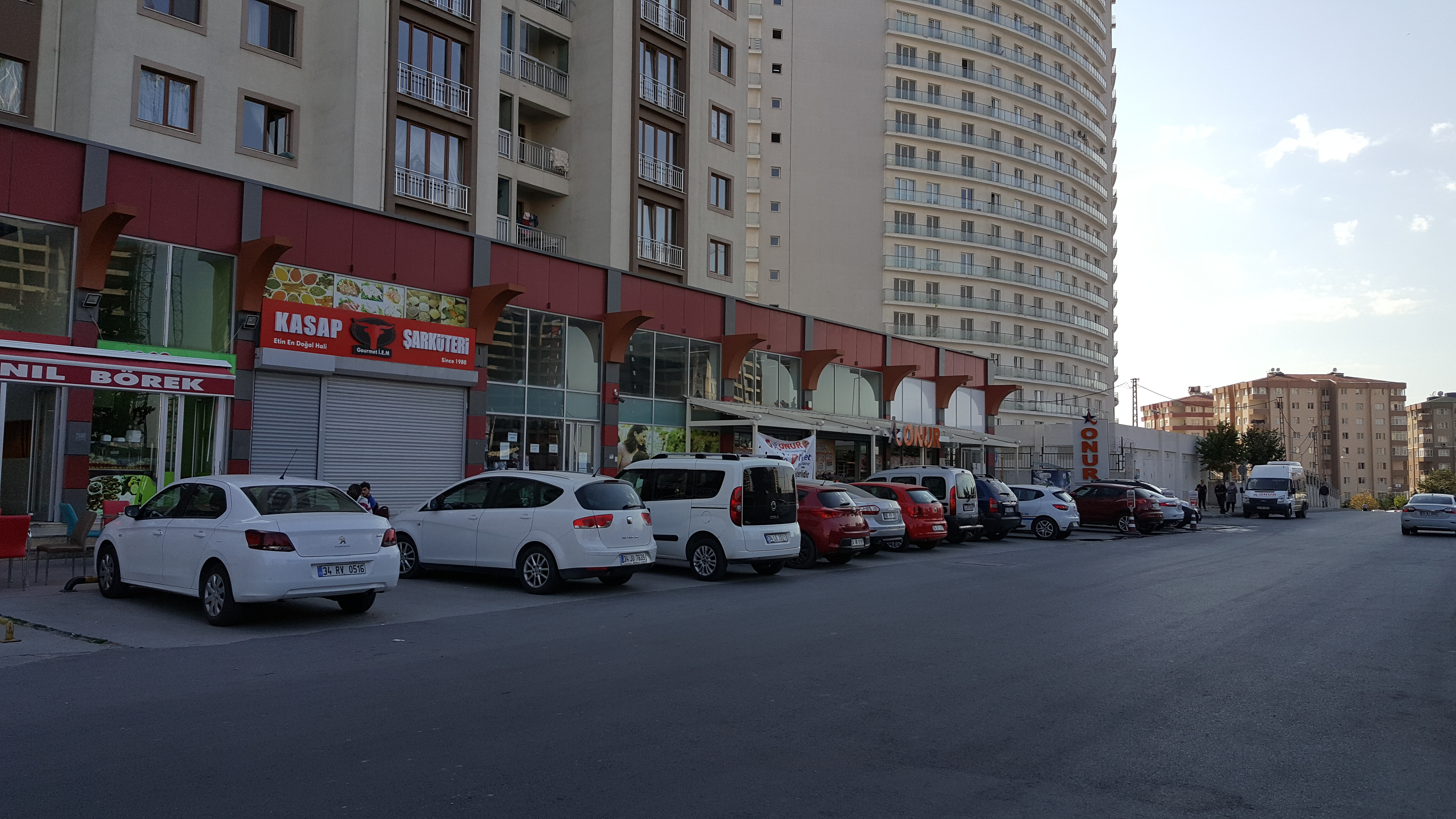 Satılık Apartman, İstanbul / ESENYURT / GÖKEVLER