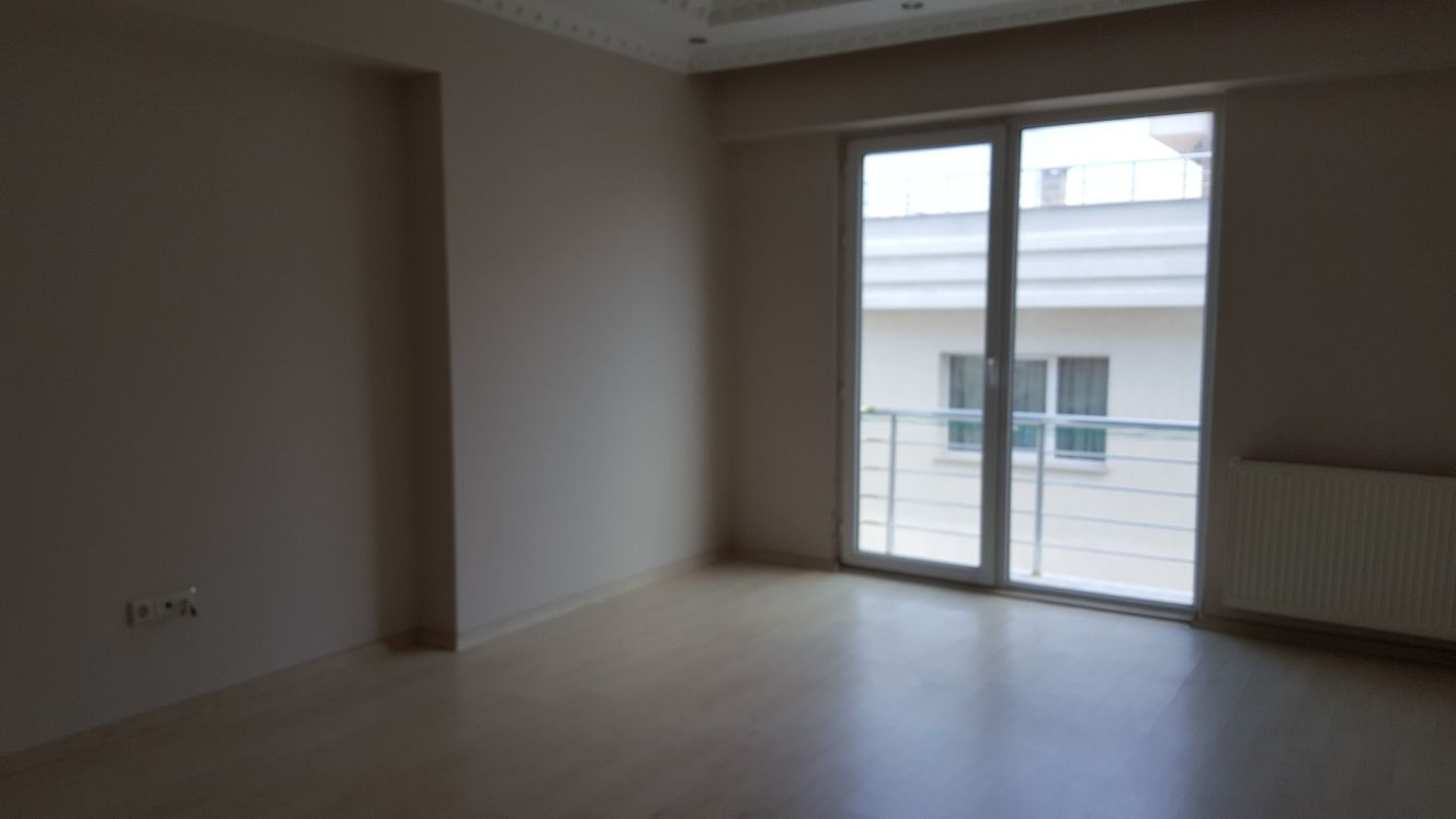 Kiralık Daire, İstanbul / ESENYURT / CUMHURYET
