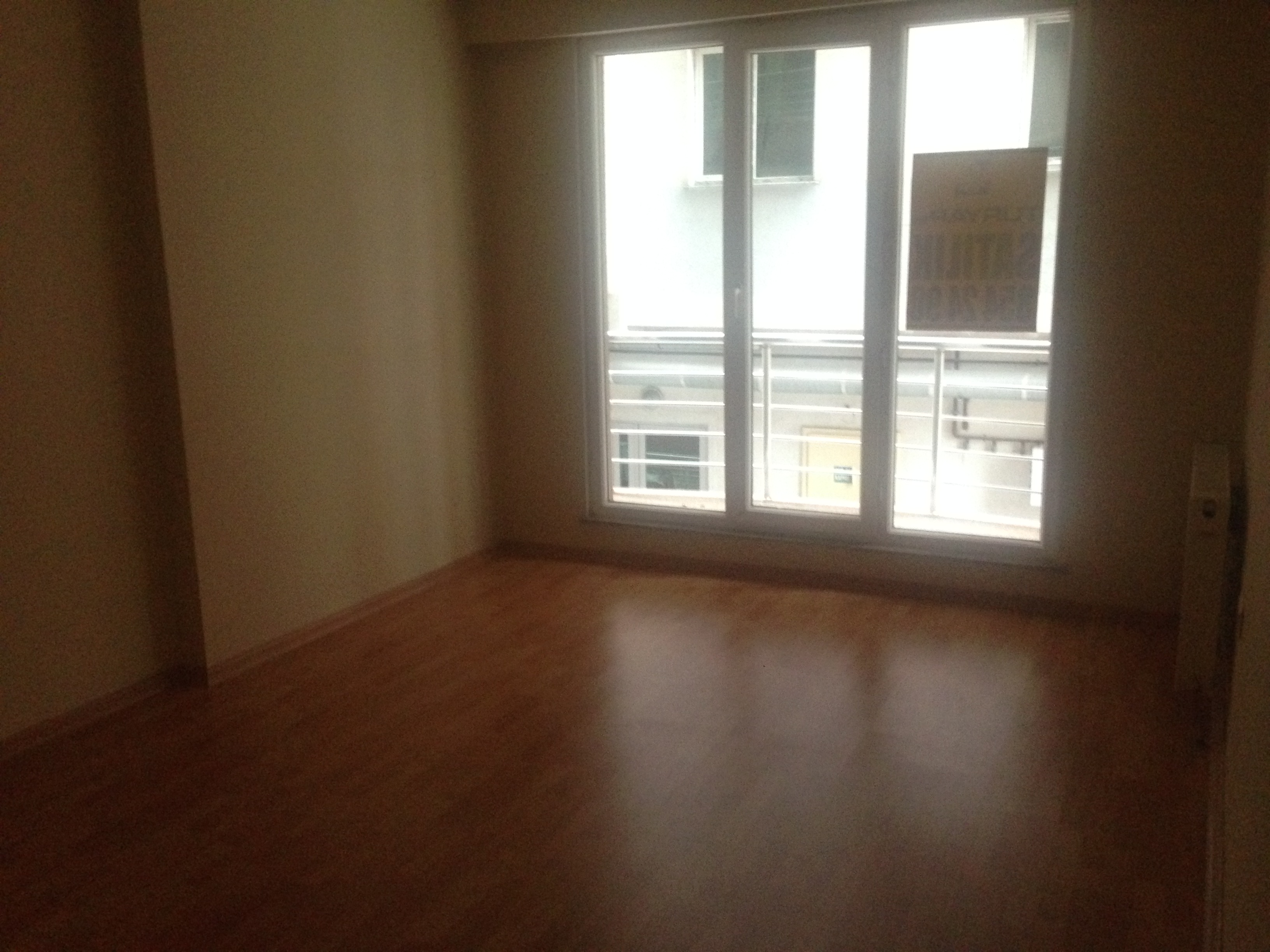 Satılık Daire, İstanbul / CUMHURİYET
