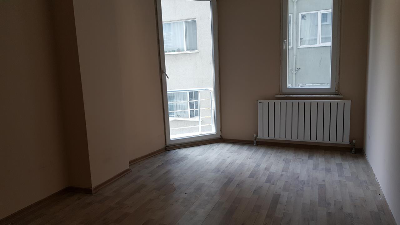 Kiralık Daire, İstanbul / ESENYURT / CUMHURİYET