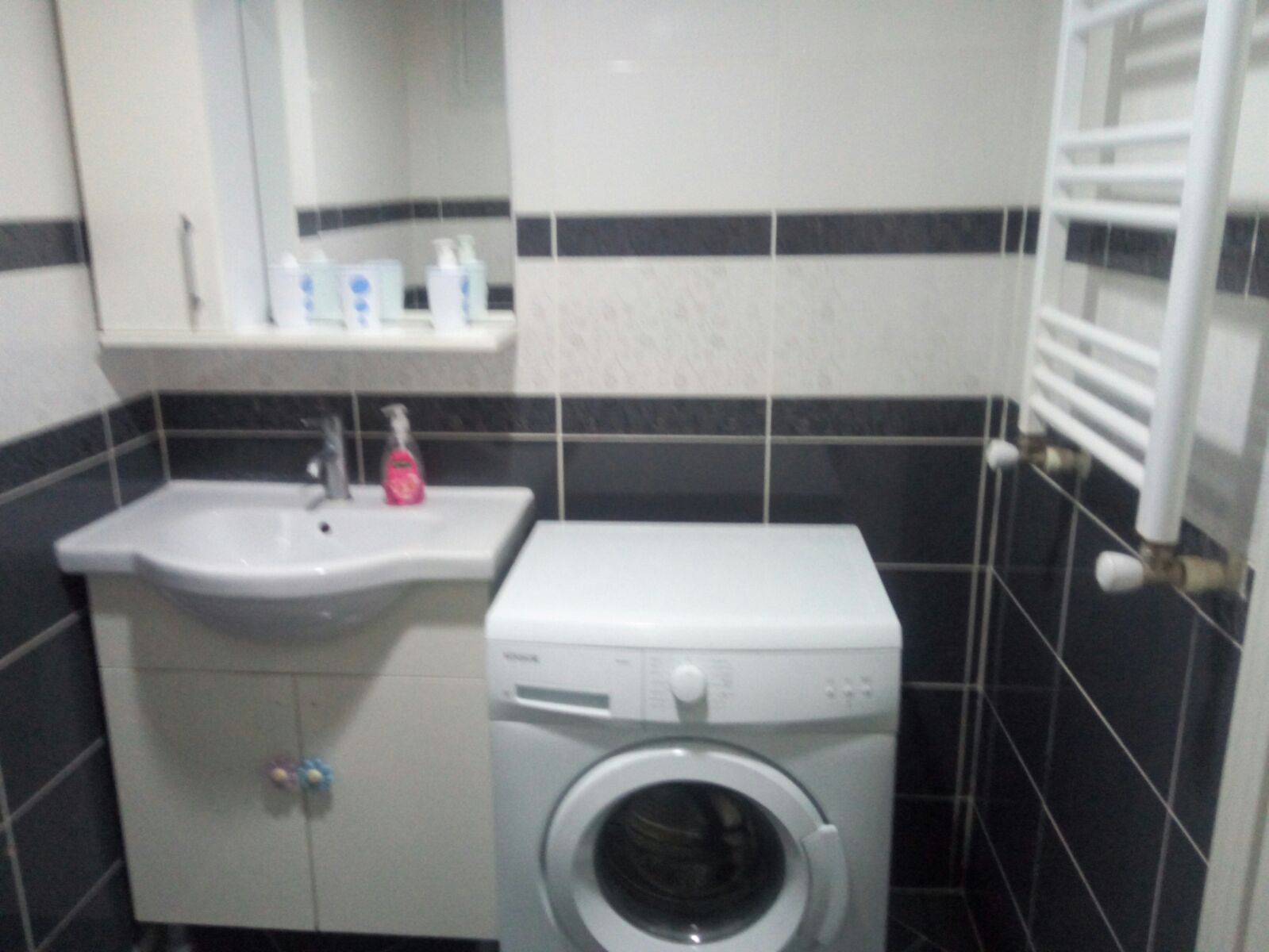 Kiralık Apartman, İstanbul / ESENYURT / PİRİ REİS