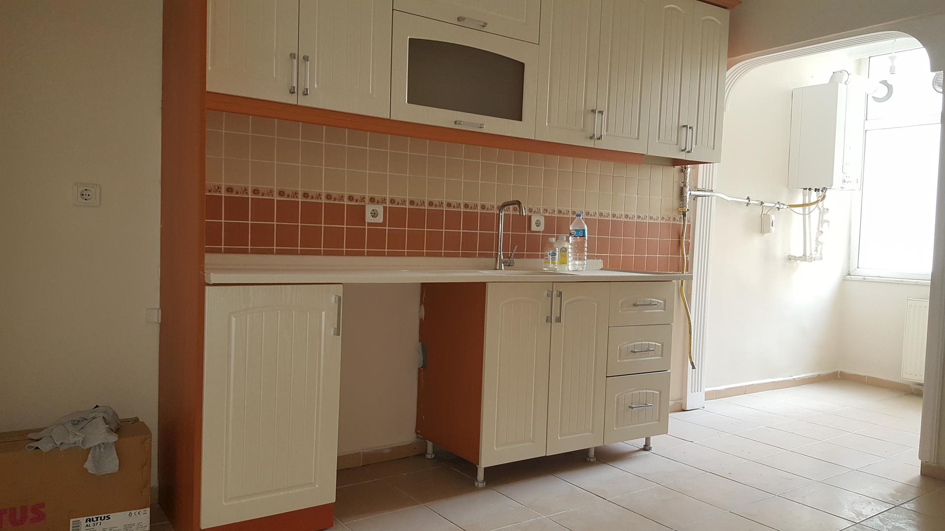 Kiralık Apartman, İstanbul / ESENYURT / CUMHURİYET 