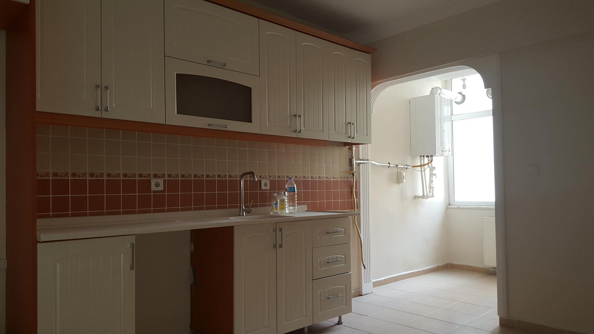 Kiralık Apartman, İstanbul / ESENYURT / CUMHURİYET 