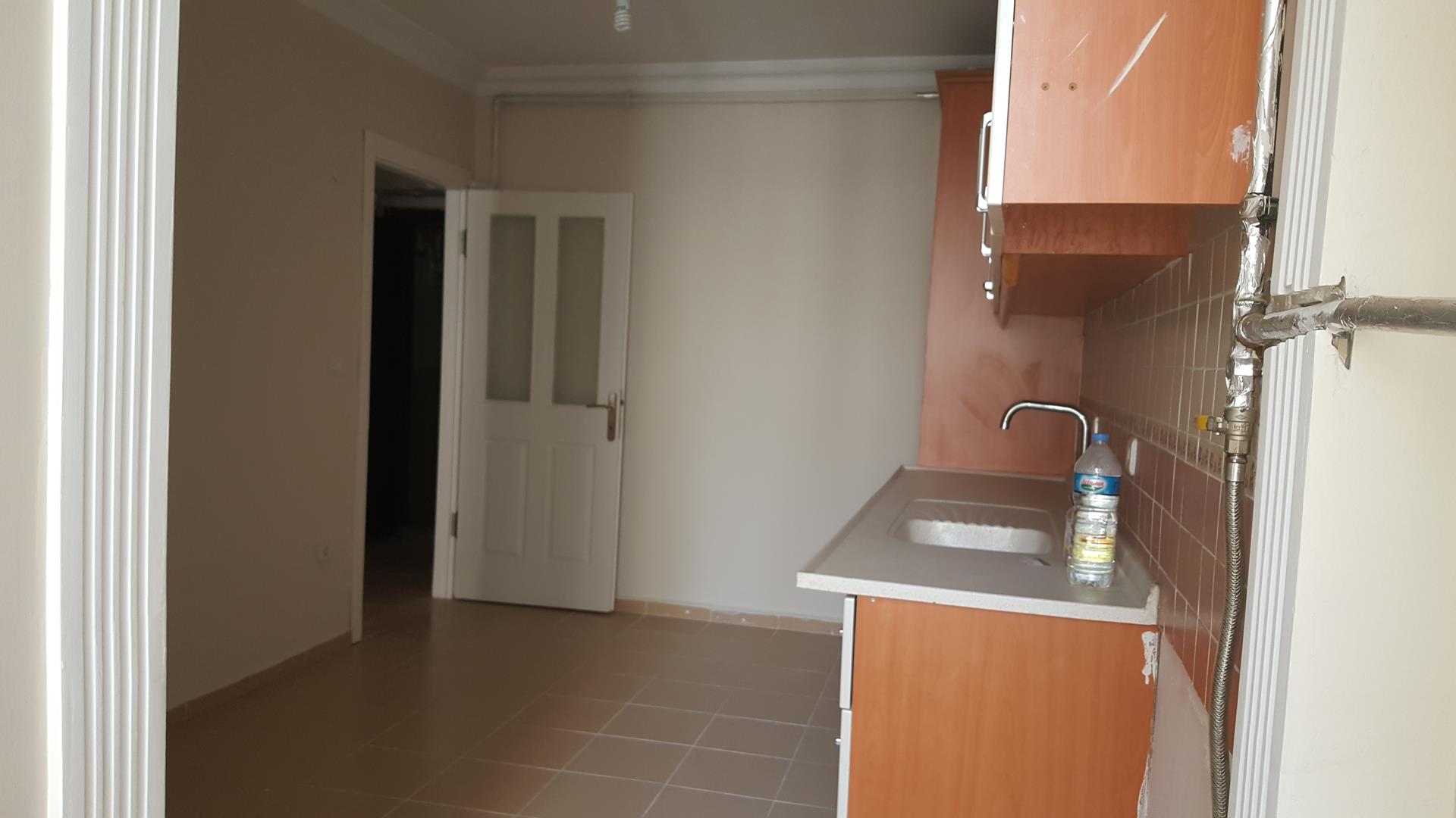 Kiralık Apartman, İstanbul / ESENYURT / CUMHURİYET 