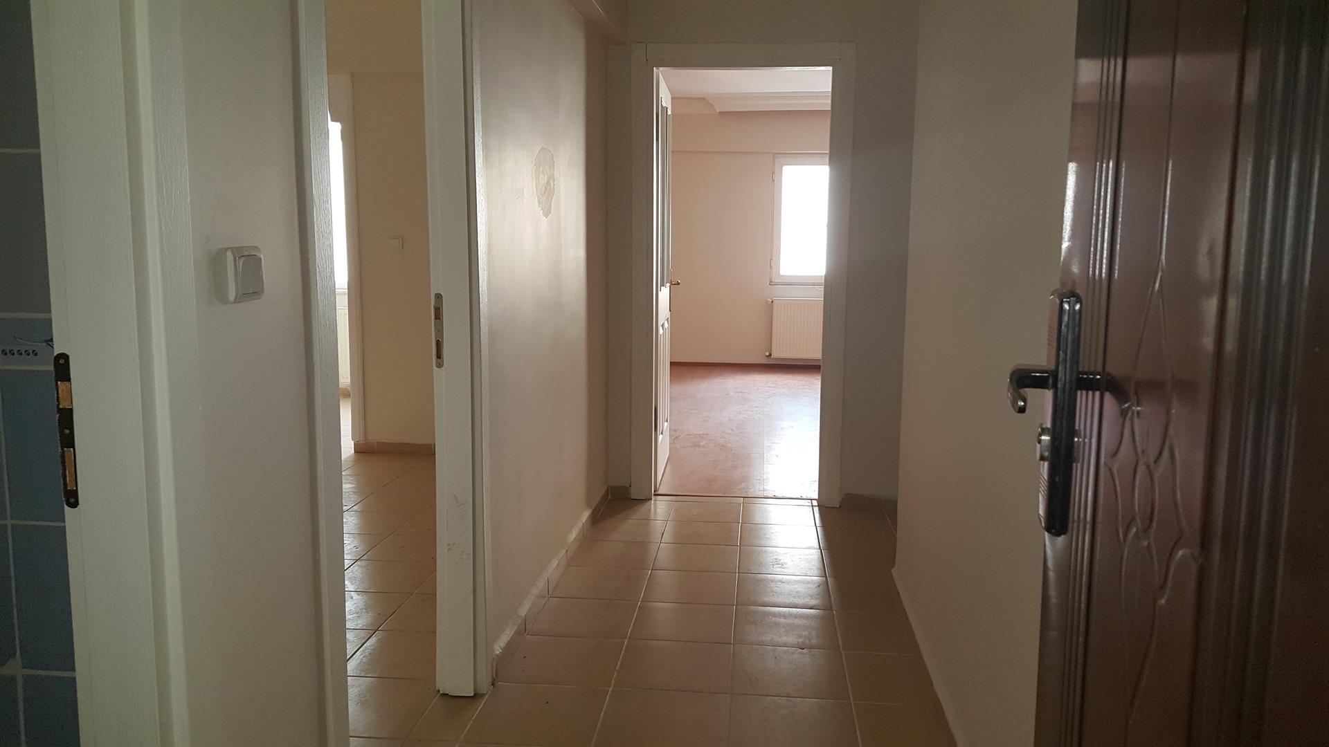 Kiralık Apartman, İstanbul / ESENYURT / CUMHURİYET 