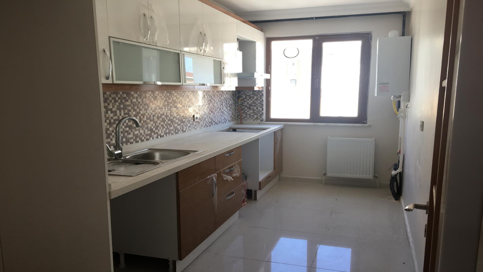 Satılık Apartman, İstanbul / MEHTERÇEŞME / MEHTERÇEŞME