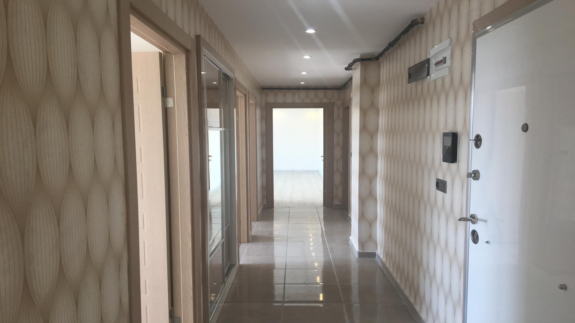 Satılık Daire, İstanbul / BEYLİKDÜZÜ / ADNAN KAHVECİ