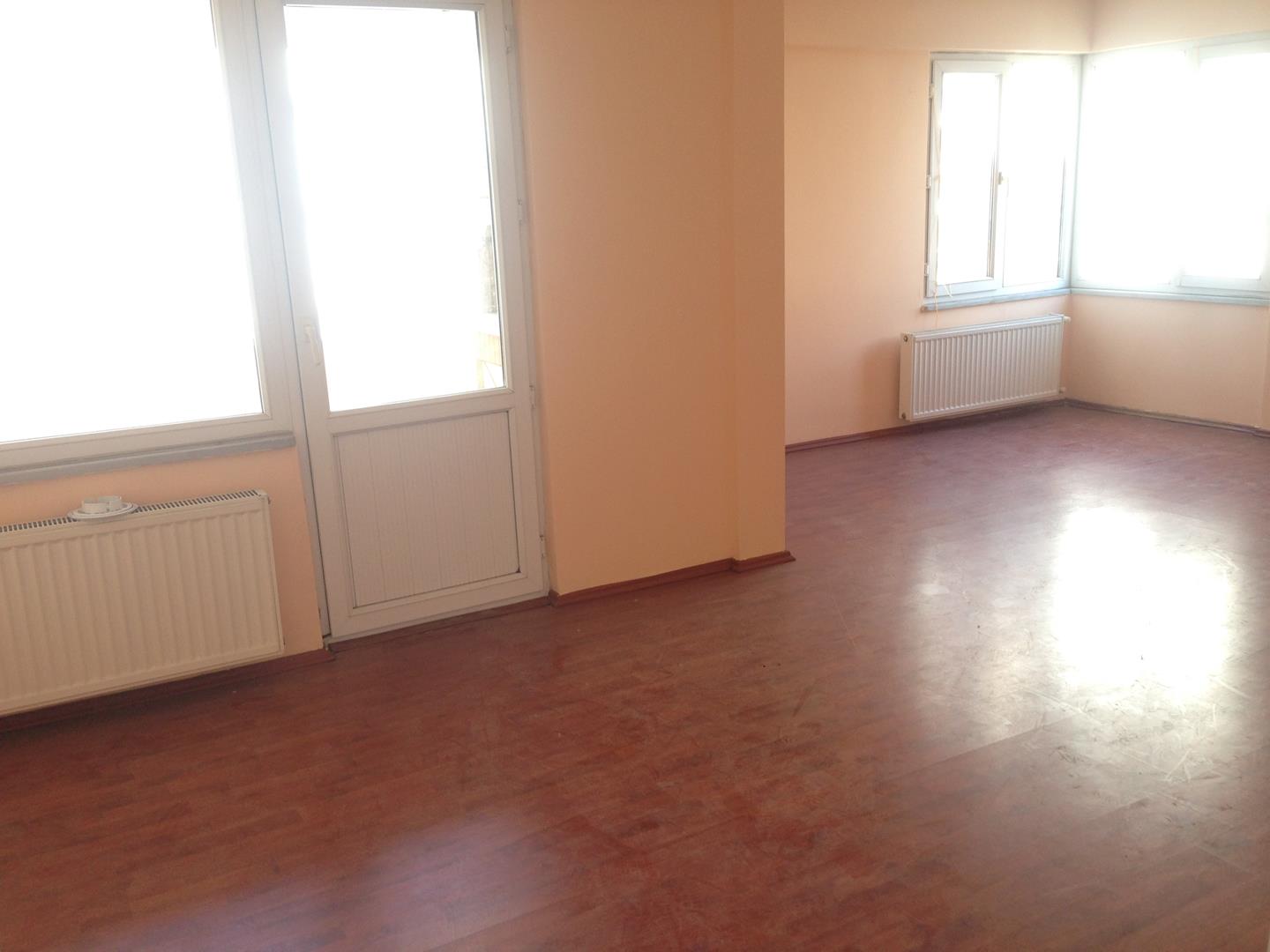 Kiralık Daire, İstanbul / ESENYURT / CUMHURİYET MAH