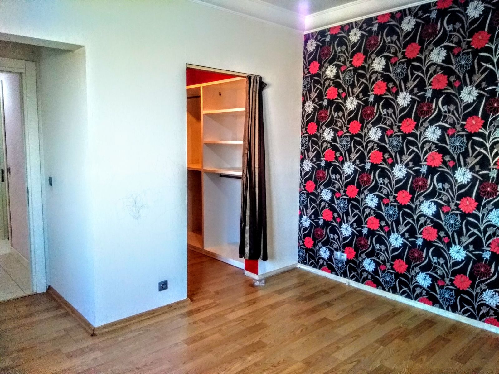 Kiralık Daire, İstanbul / ESENYURT / CUMHURİYET