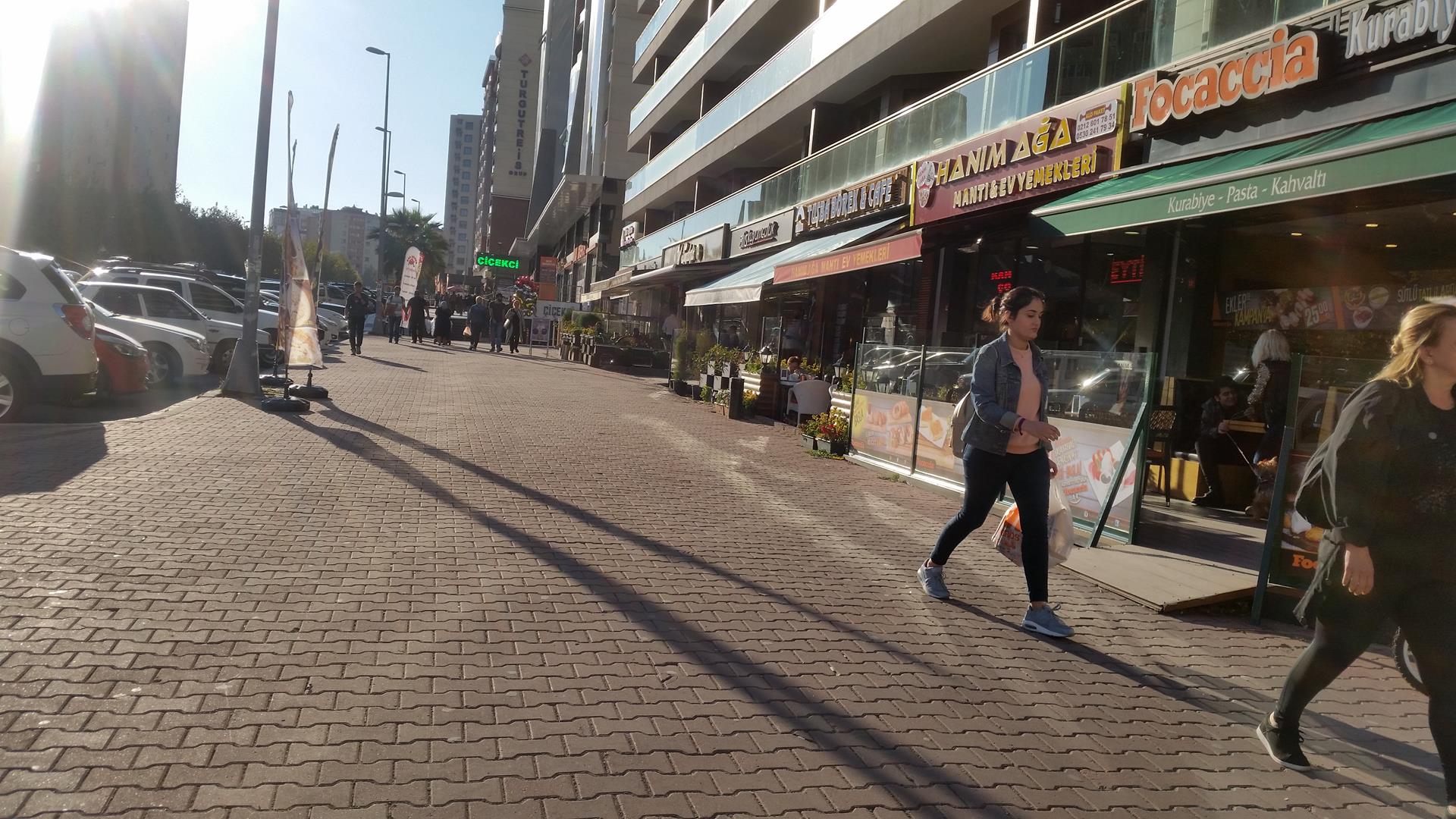 Kiralık Dükkan, İstanbul / ESENYURT / CUMHURİYET