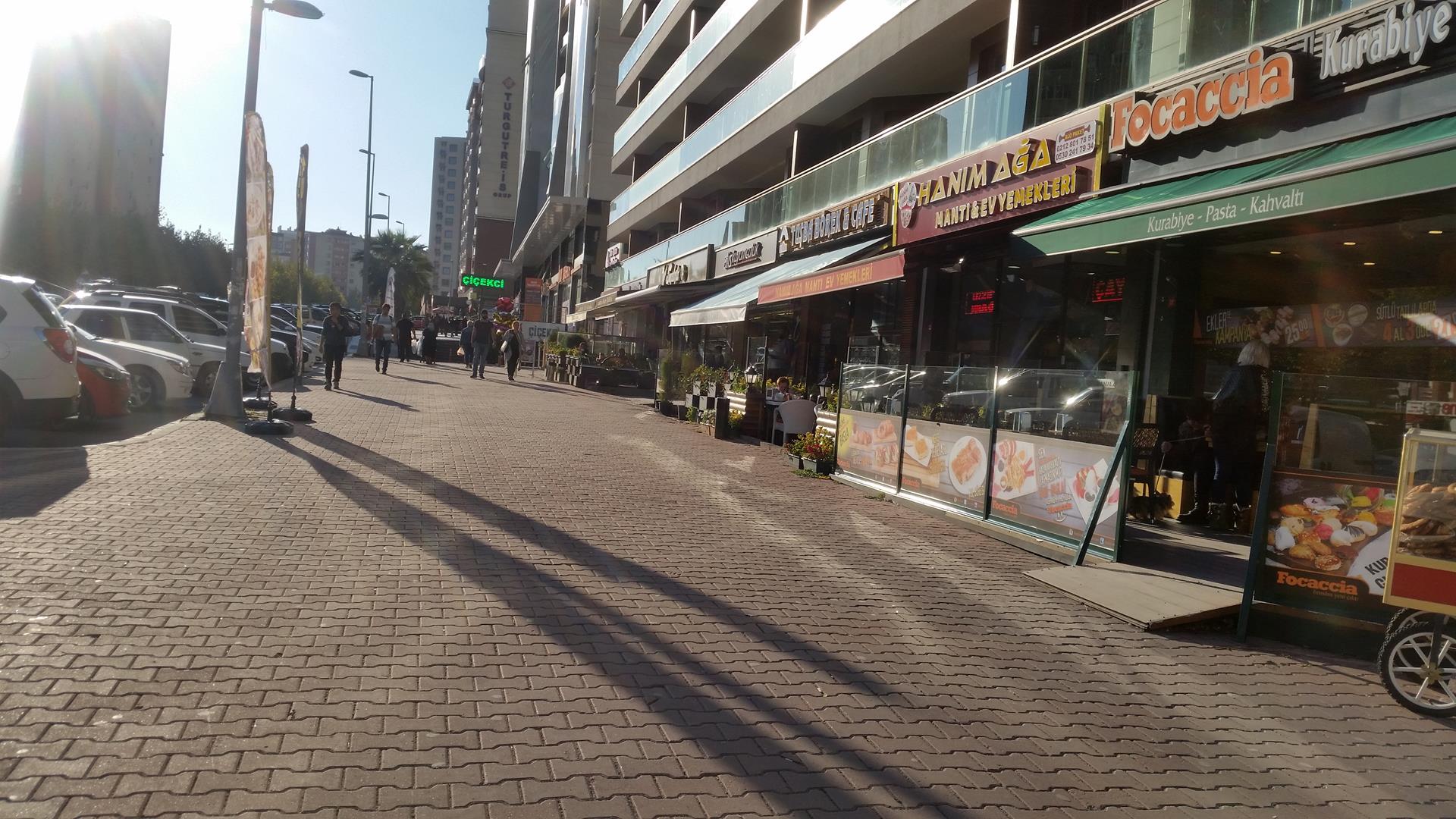 Kiralık Dükkan, İstanbul / ESENYURT / CUMHURİYET