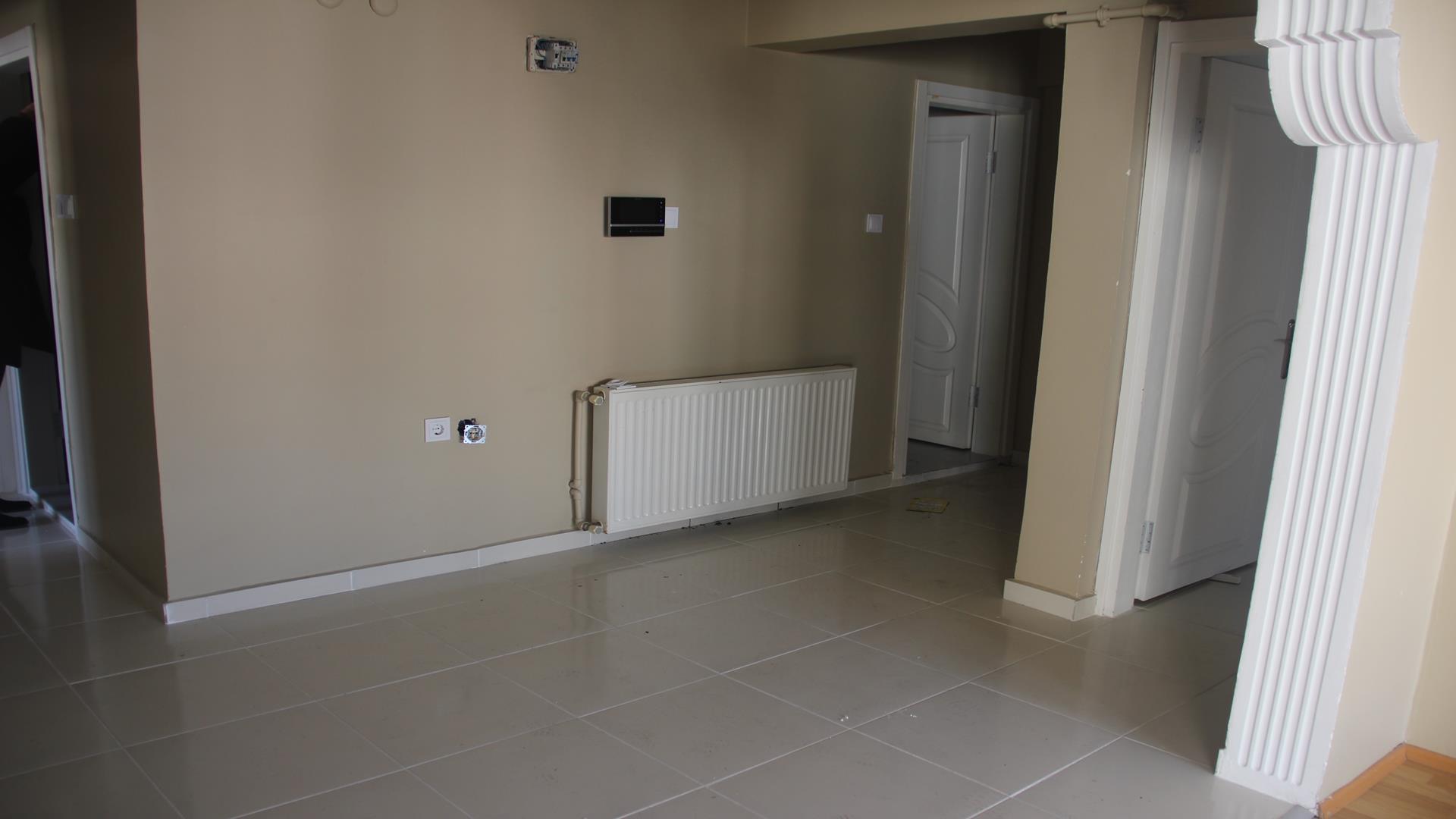 Kiralık Daire, İstanbul / ESENYURT / CUMHURİYET