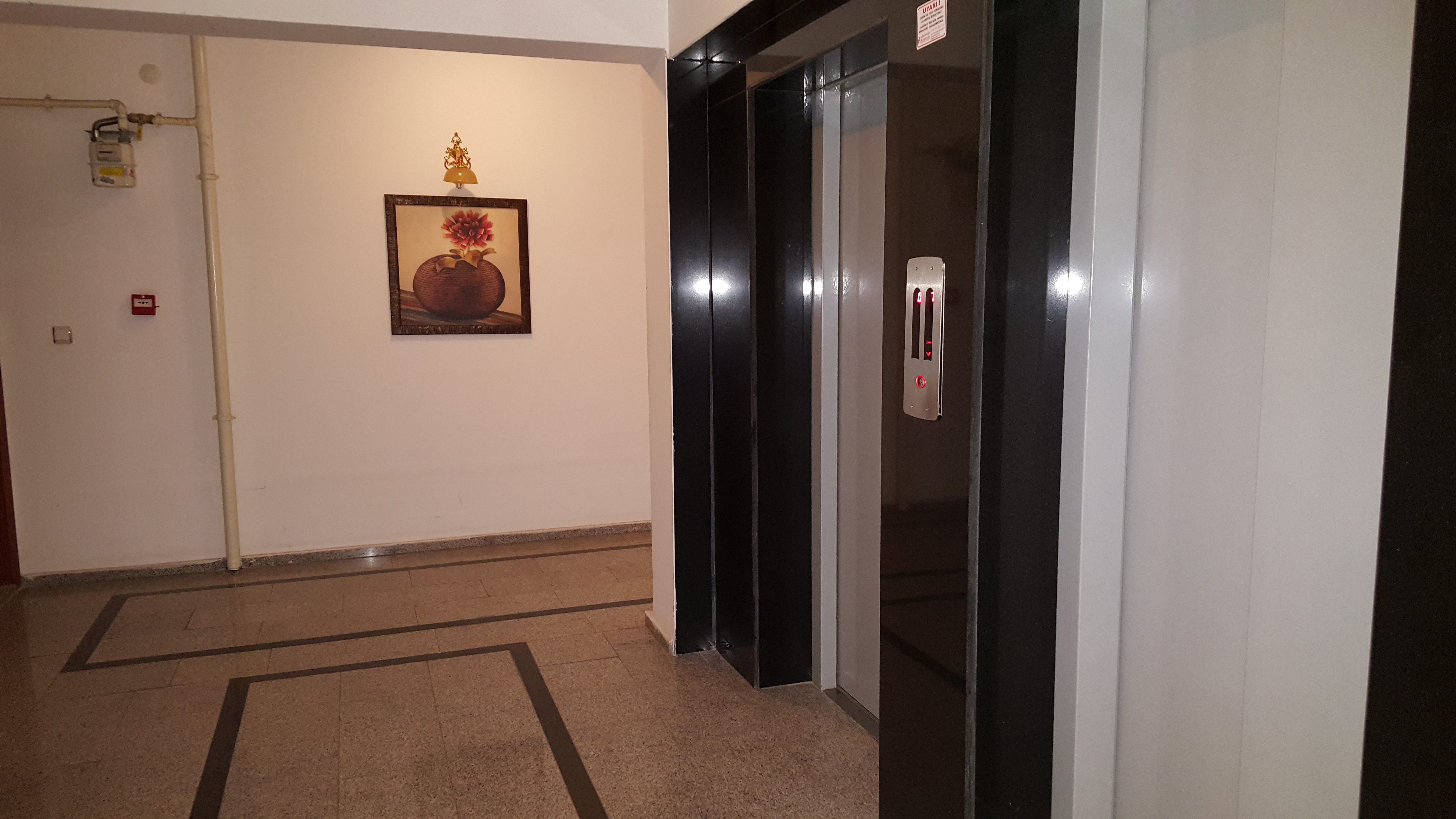Kiralık Daire, İstanbul / ESENYURT / CUMHURİYET