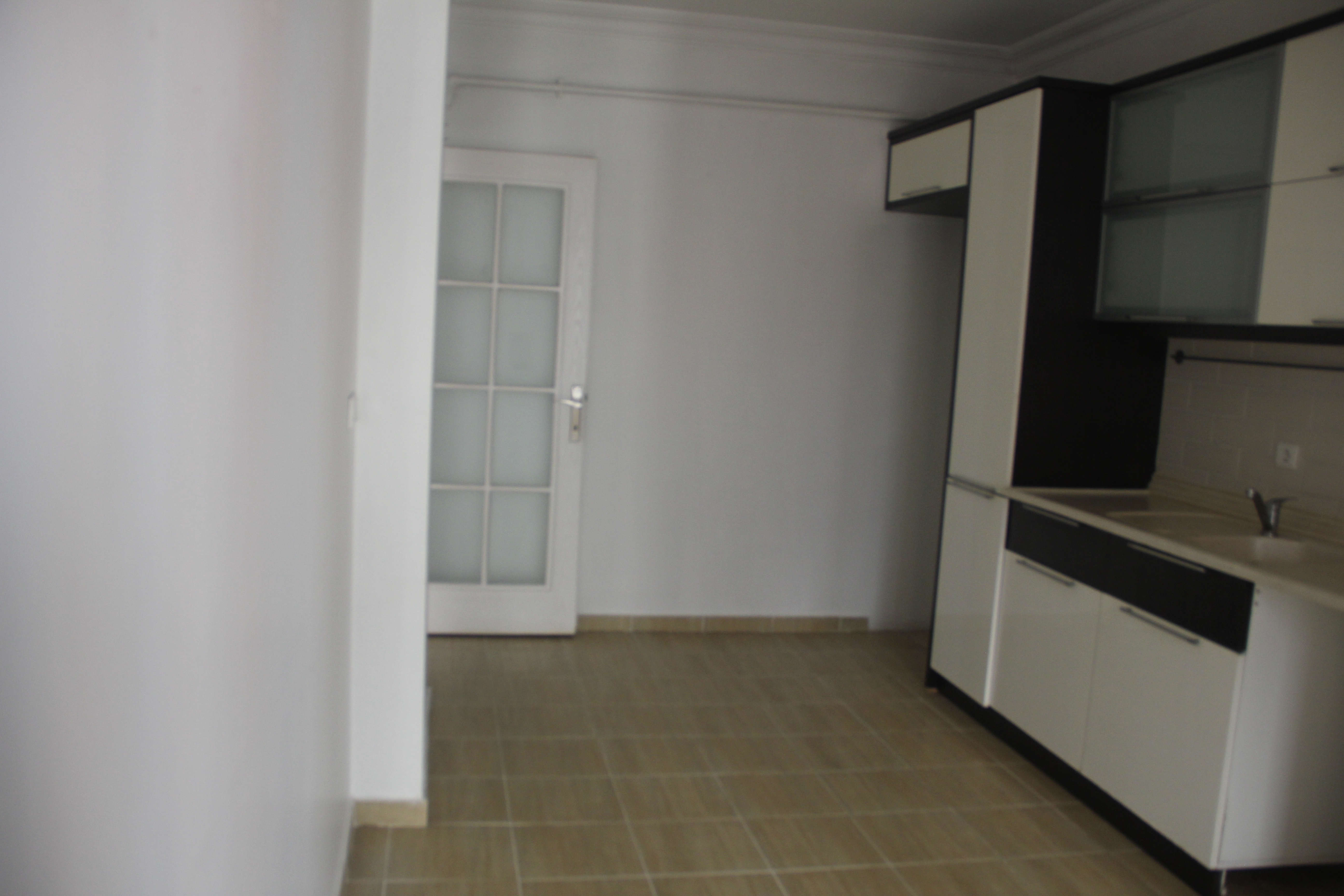 Kiralık Daire, İstanbul / ESENYURT / CUMHURIYET