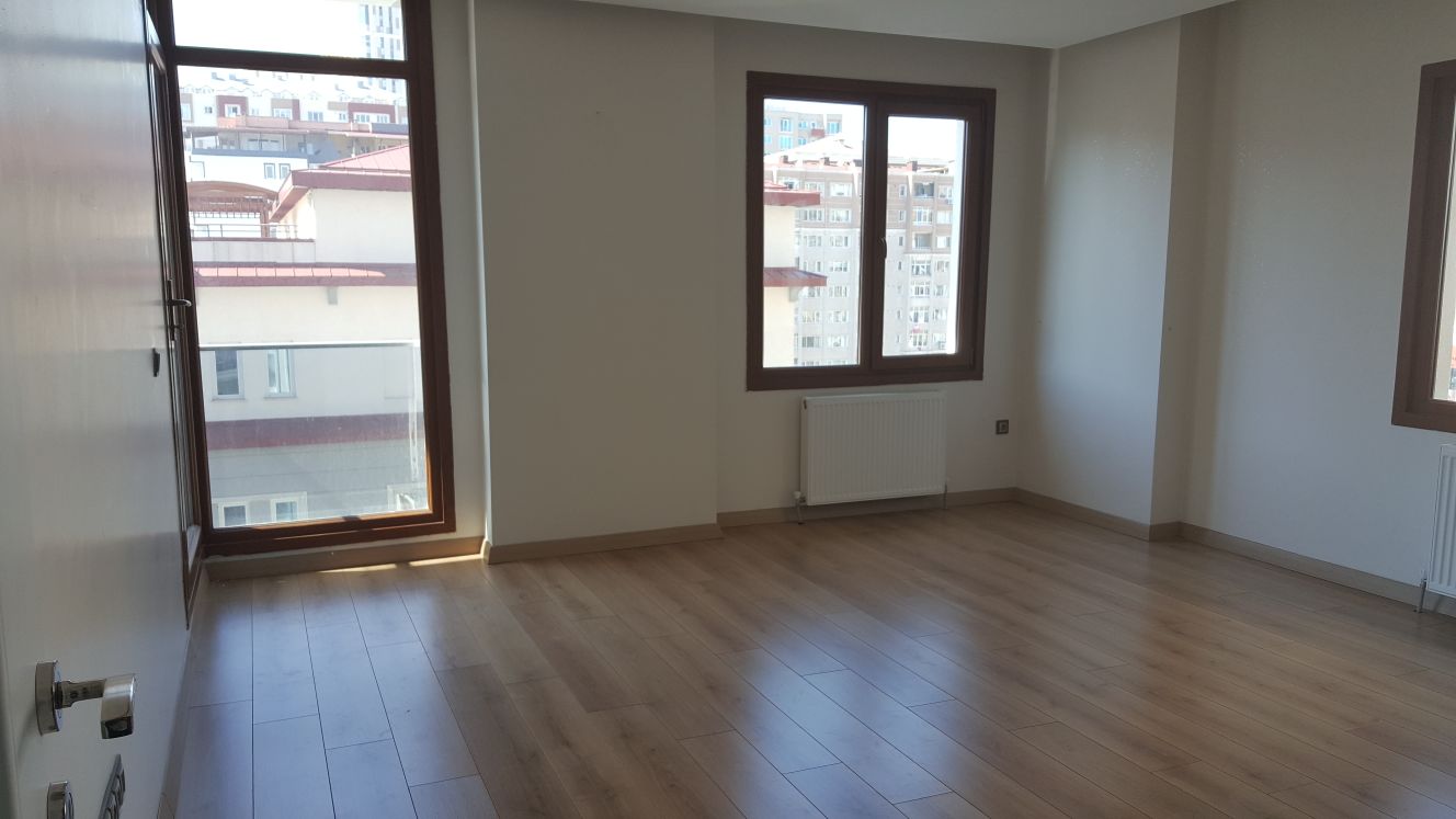 Kiralık Daire, İstanbul / ESENYURT / CUMHURİYET