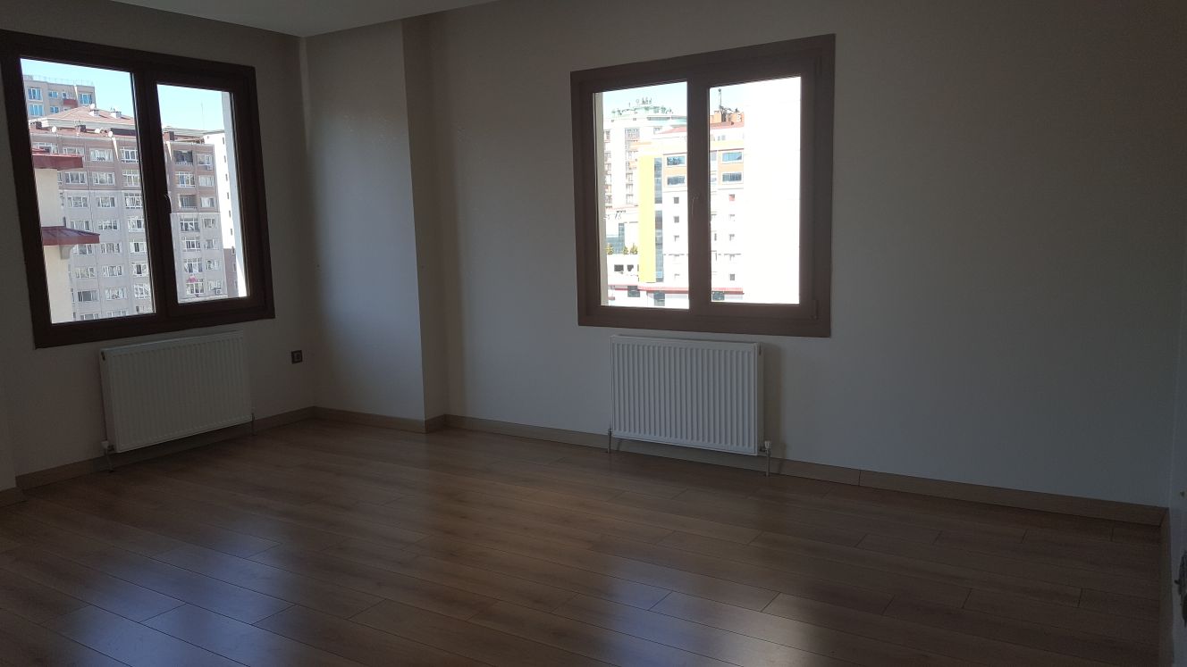 Kiralık Daire, İstanbul / ESENYURT / CUMHURİYET