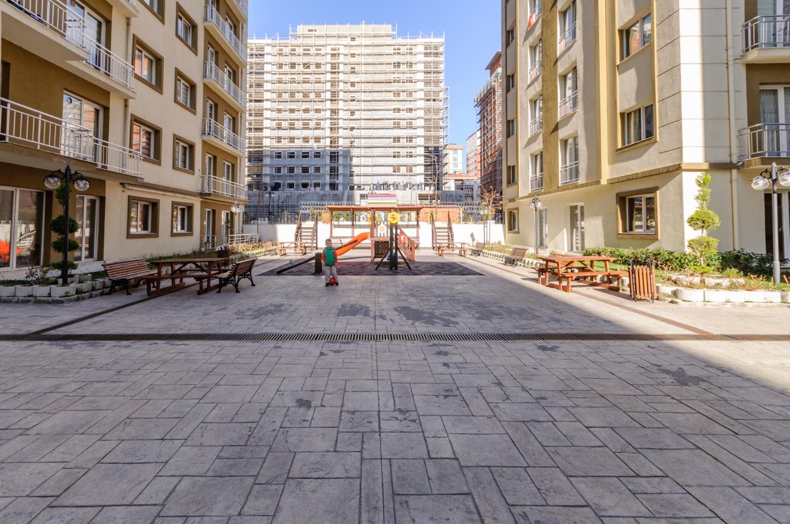 Kiralık Daire, İstanbul / ESENYURT / CUMHURİYET