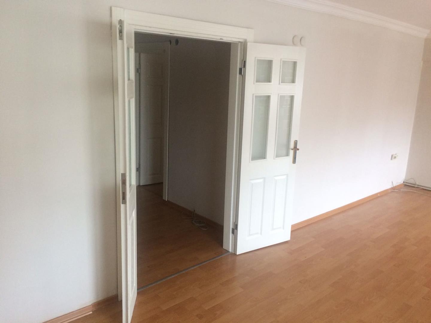 Kiralık Daire, İstanbul / ESENYURT / CUMHURİYET