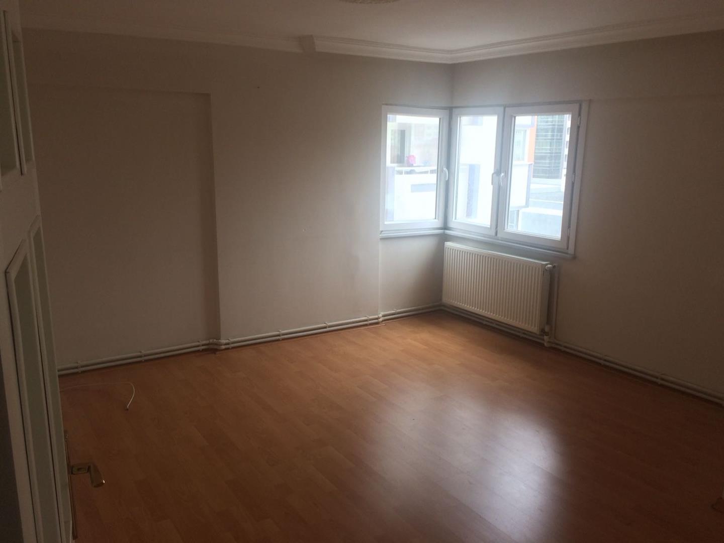 Kiralık Daire, İstanbul / ESENYURT / CUMHURİYET