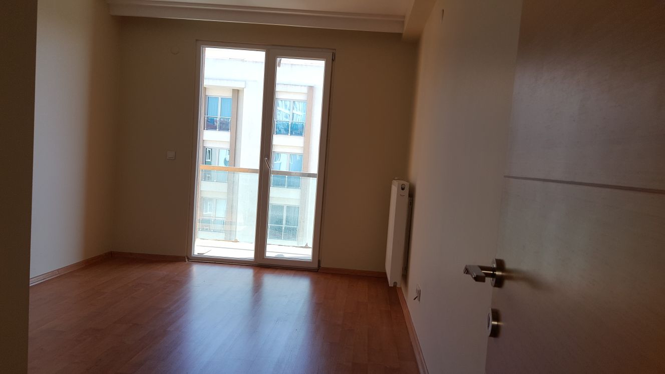 Kiralık Daire, İstanbul / ESENYURT / CUMHURİYET