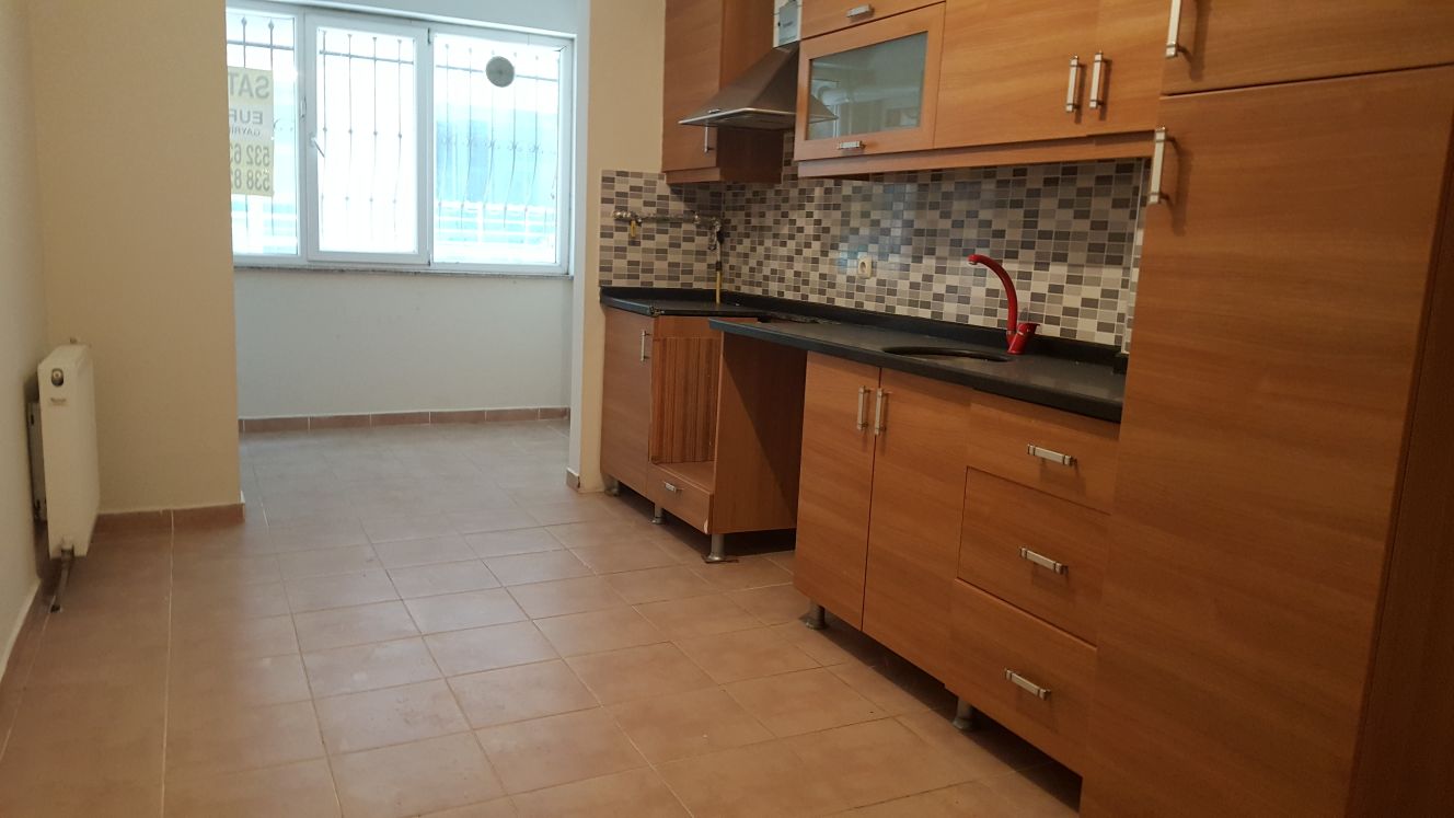 Kiralık Daire, İstanbul / ESENYURT / CUMHURİYET