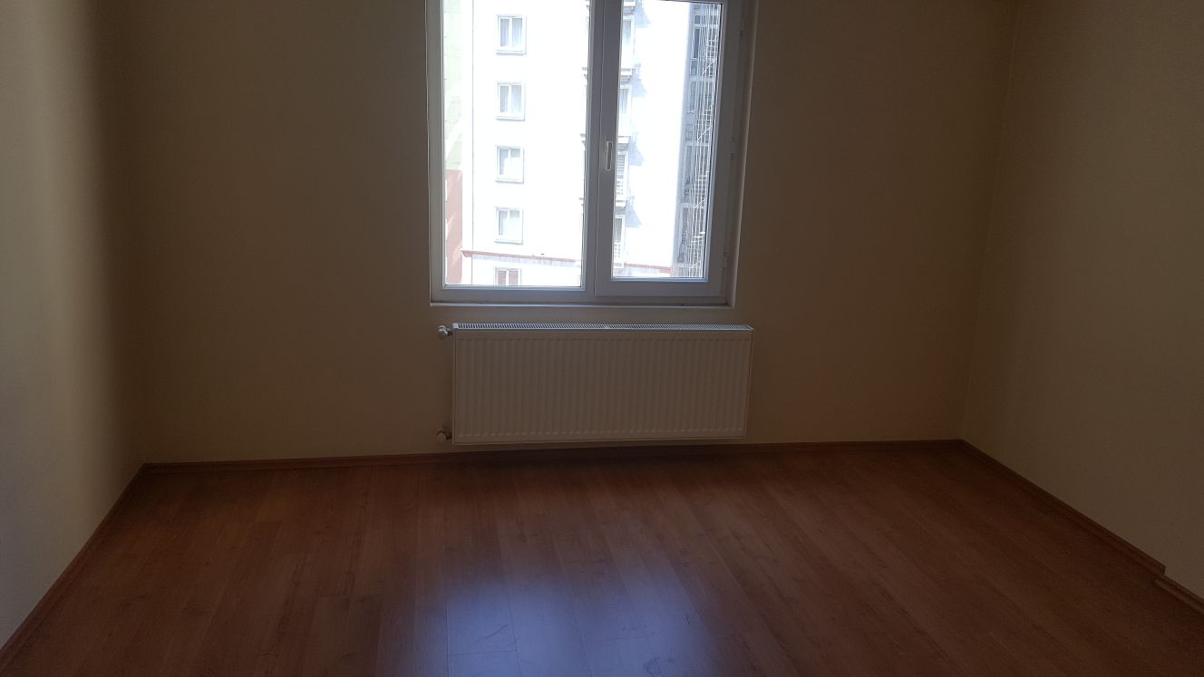 Kiralık Daire, İstanbul / ESENYURT / CUMHURİYET