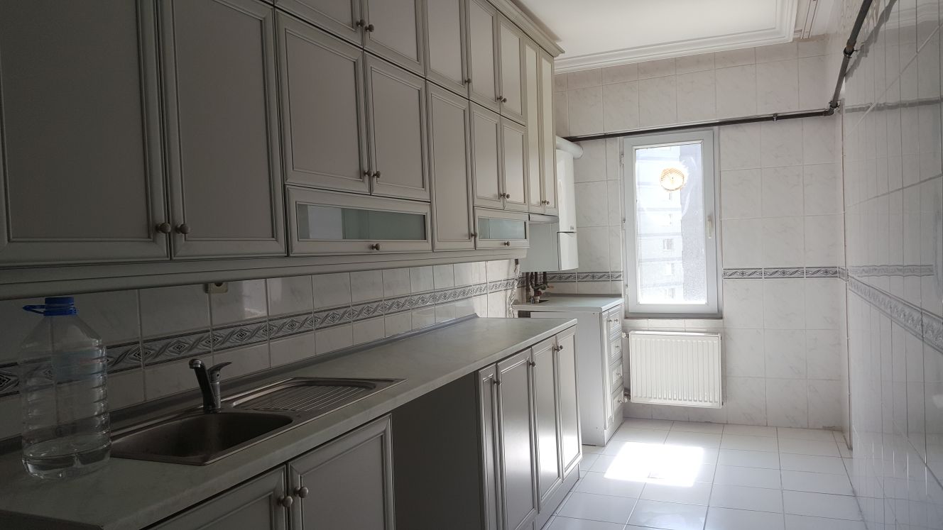 Kiralık Daire, İstanbul / ESENYURT / CUMHURİYET