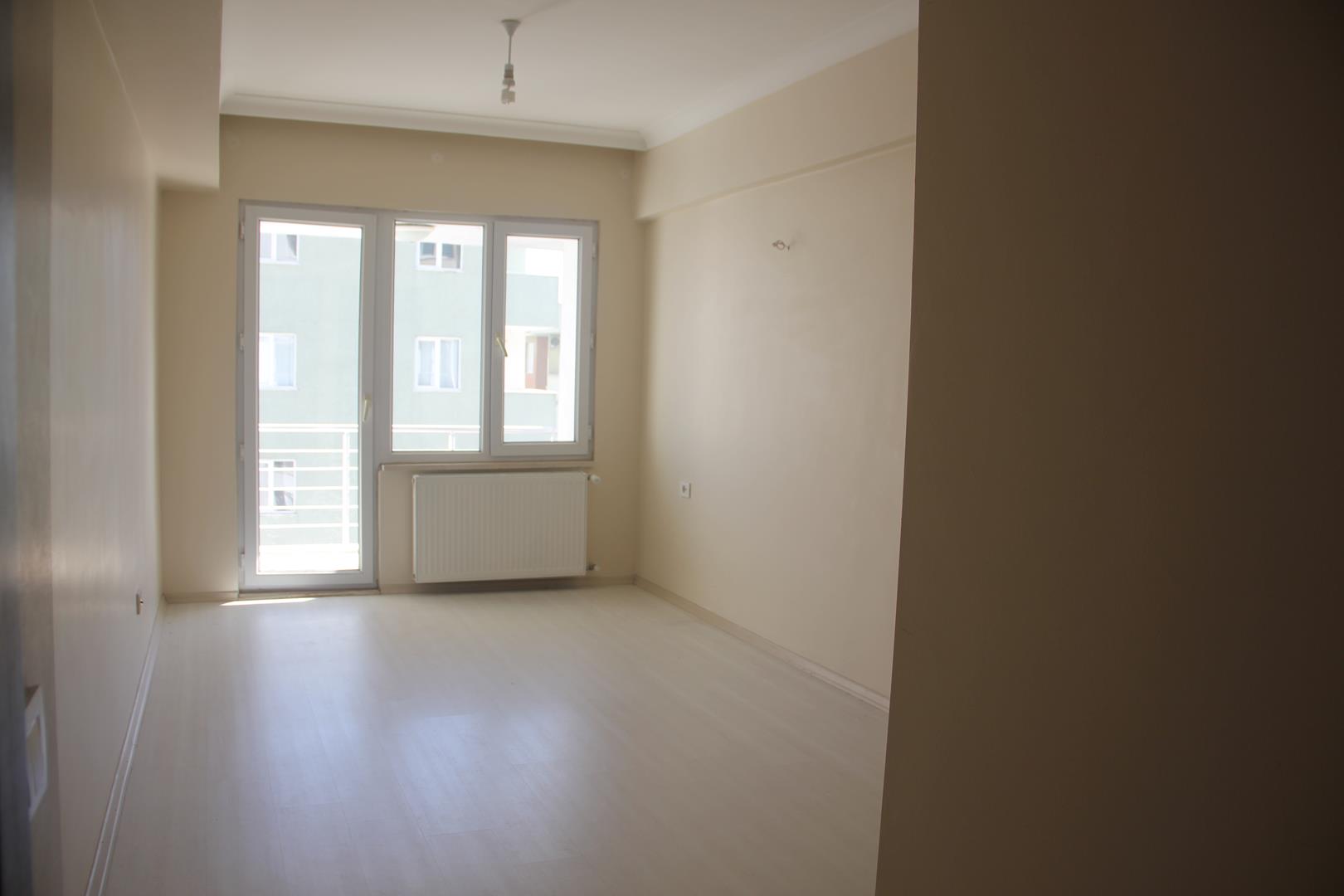 Kiralık Daire, İstanbul / ESENYURT / CUMHURİYET