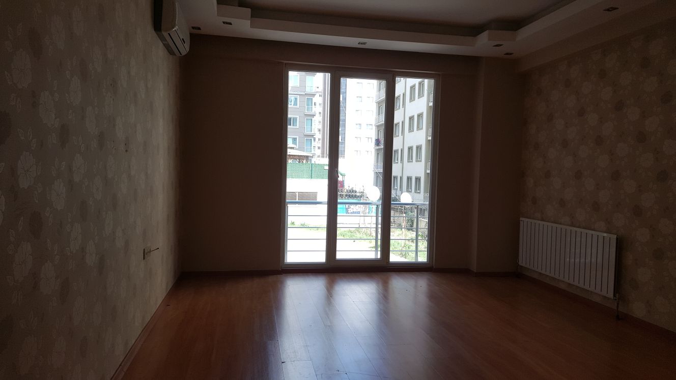 Kiralık Daire, İstanbul / ESENYURT / CUMHURİYET
