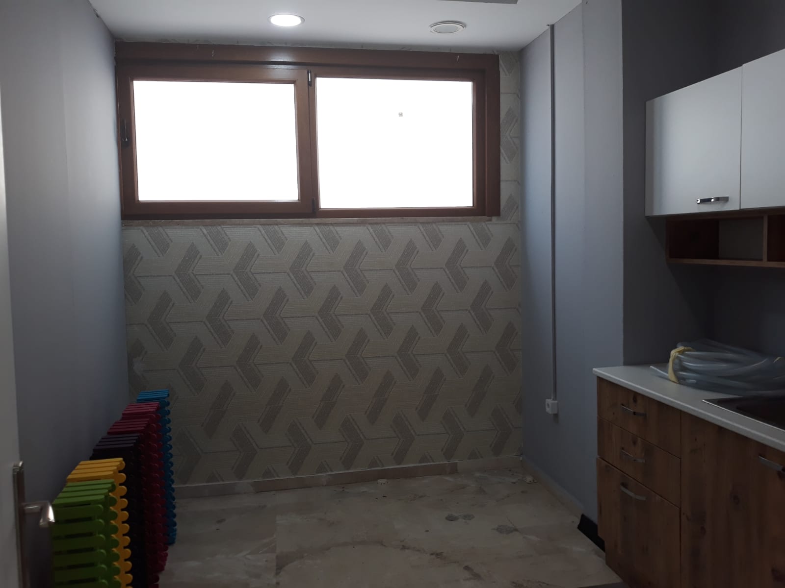 Kiralık Dükkan, İstanbul / ESENYURT / CUMHURİYET