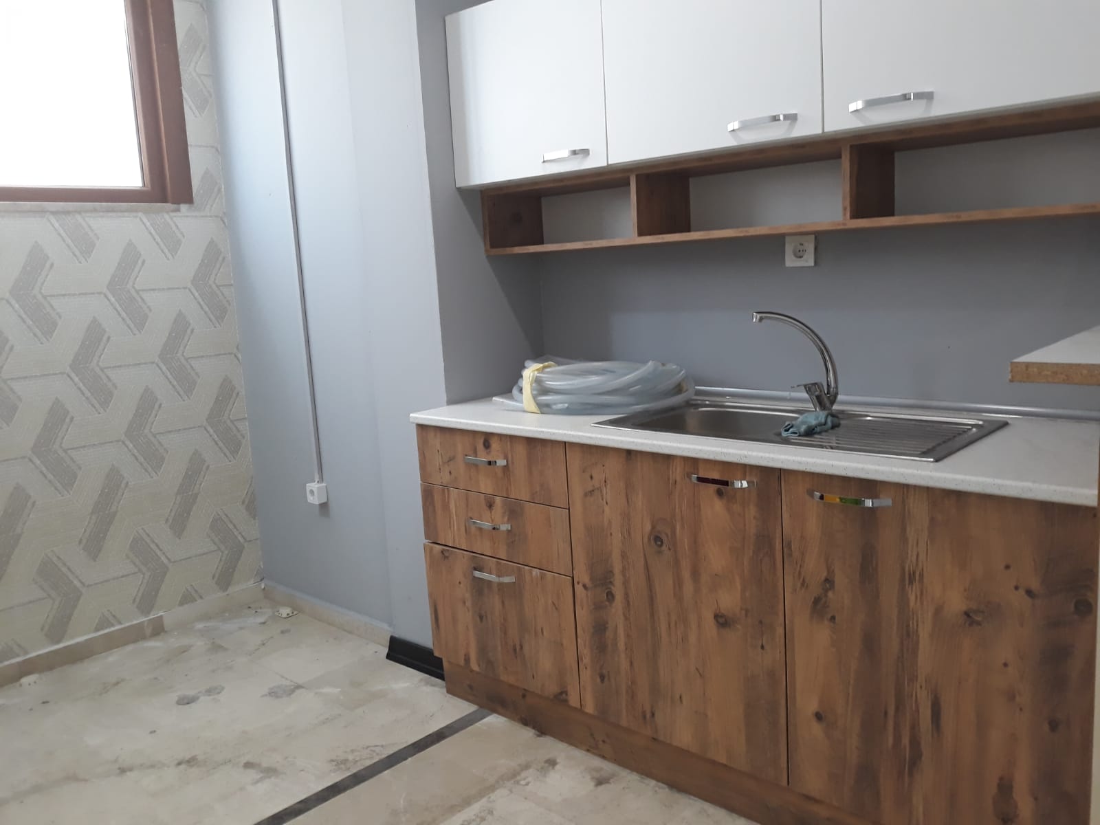 Kiralık Dükkan, İstanbul / ESENYURT / CUMHURİYET