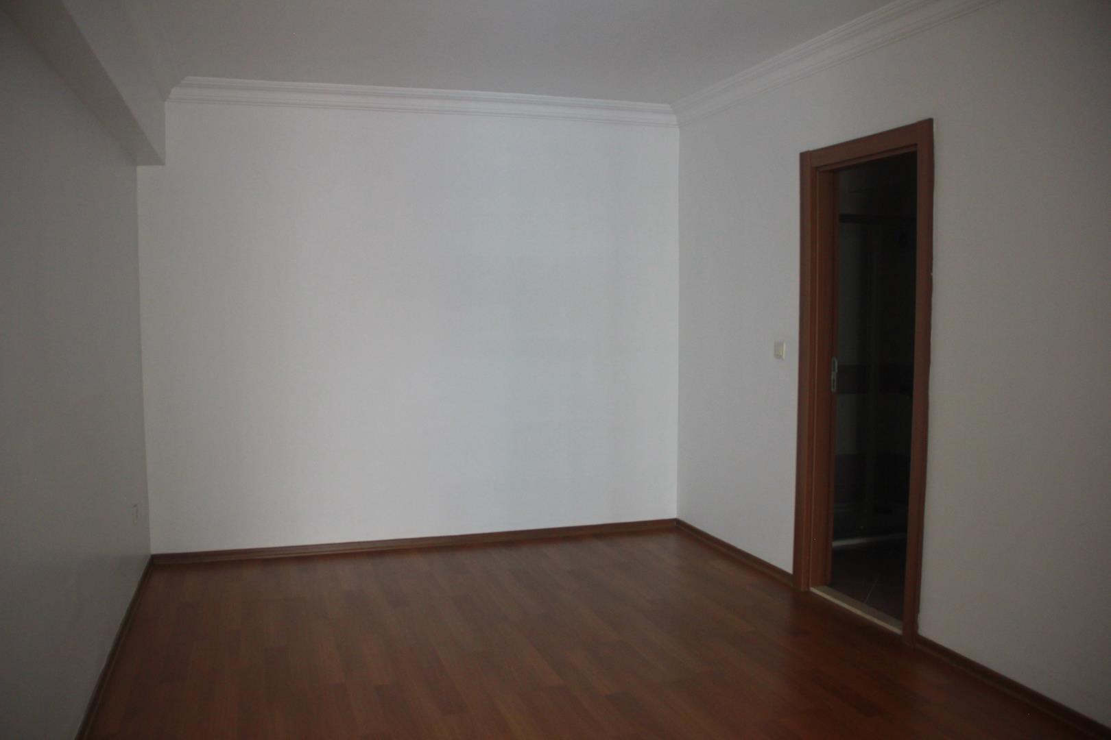 Kiralık Daire, İstanbul / ESENYURT / CUMHURİYET