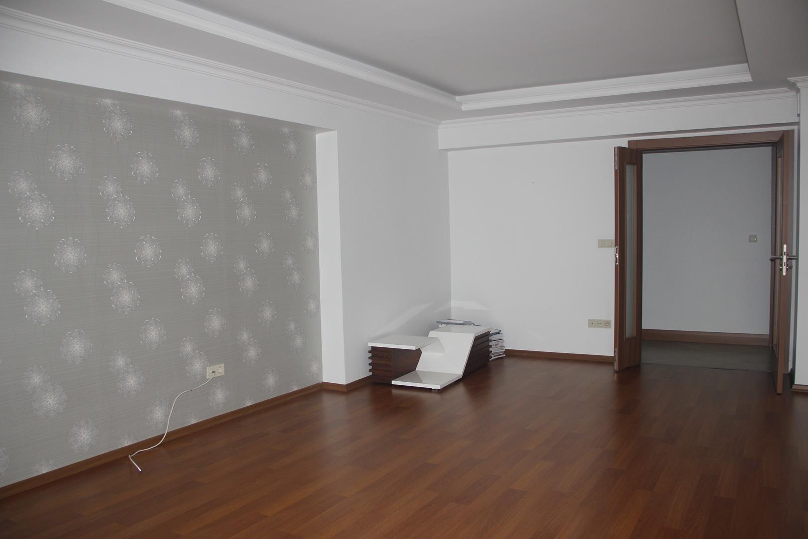 Kiralık Daire, İstanbul / ESENYURT / CUMHURİYET