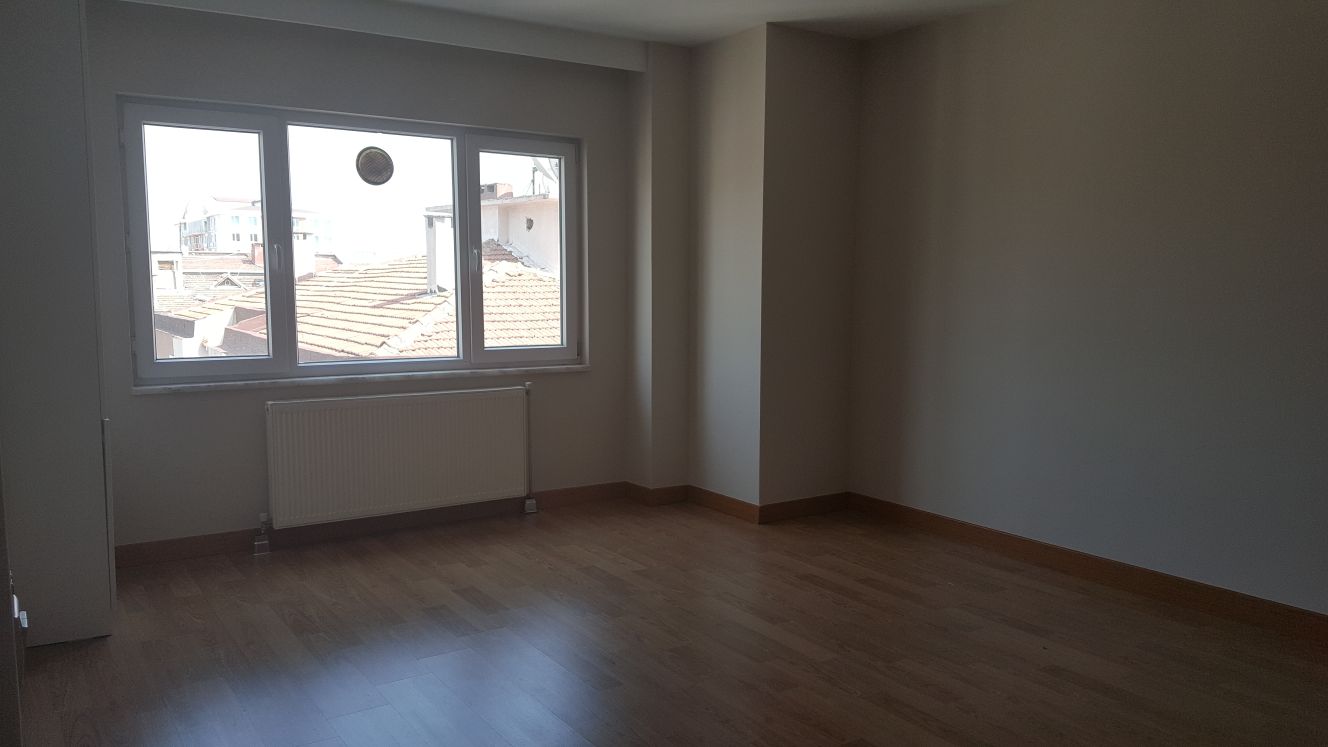 Kiralık Daire, İstanbul / ESENYURT / CUMHURİYET
