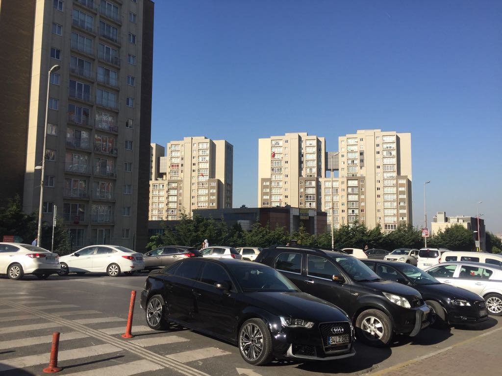 Kiralık Apartman, İstanbul / ESENYURT / CUMHURİYET 