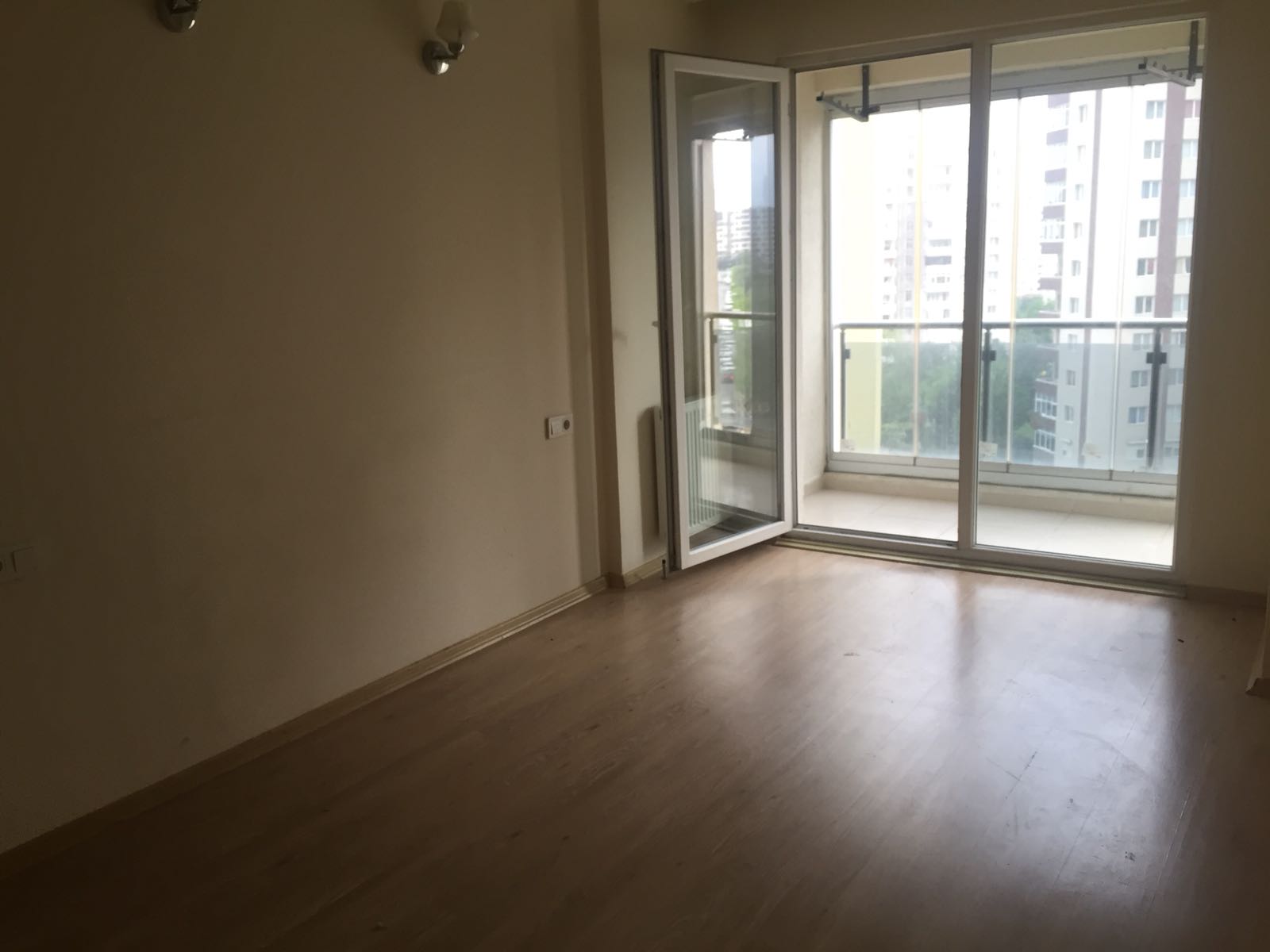 Kiralık Daire, İstanbul / ESENYURT / CUMHURİYET