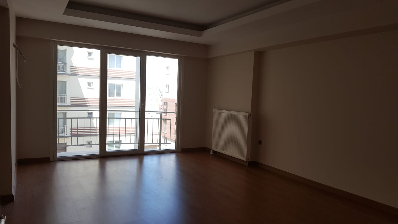 Kiralık Daire, İstanbul / ESENYURT / CUMHURİYET
